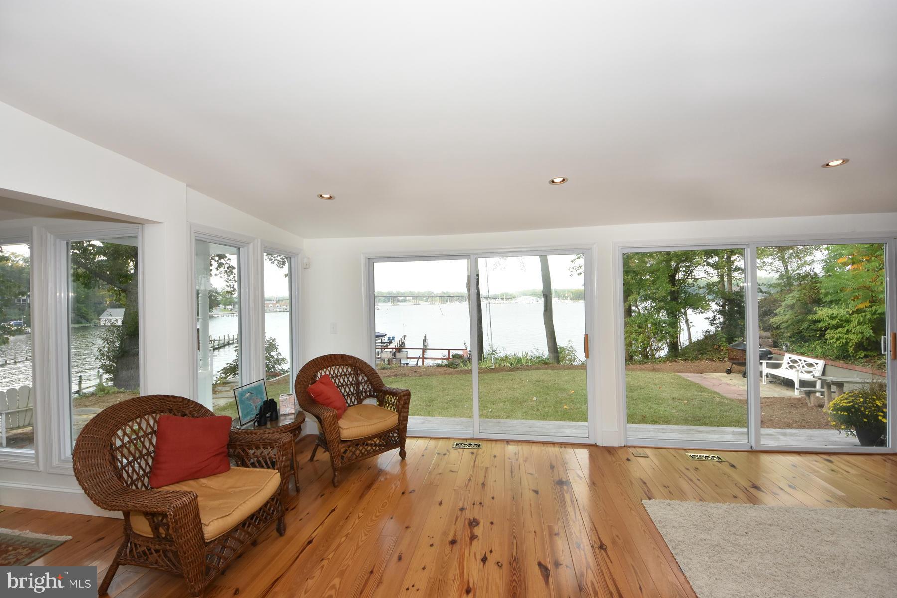 350 Riverside Road Edgewater, MD 21037 - Photo 7 of 22 Hardwood floors in the living room