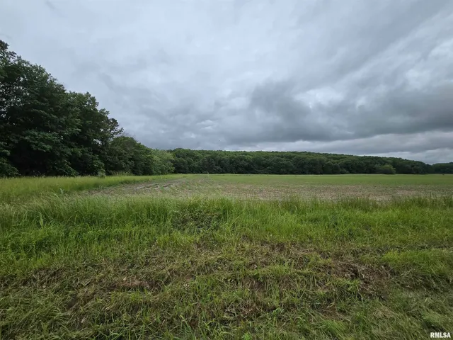 $950,000 | 1489 East 273rd Lane, Clayton, IL 62324