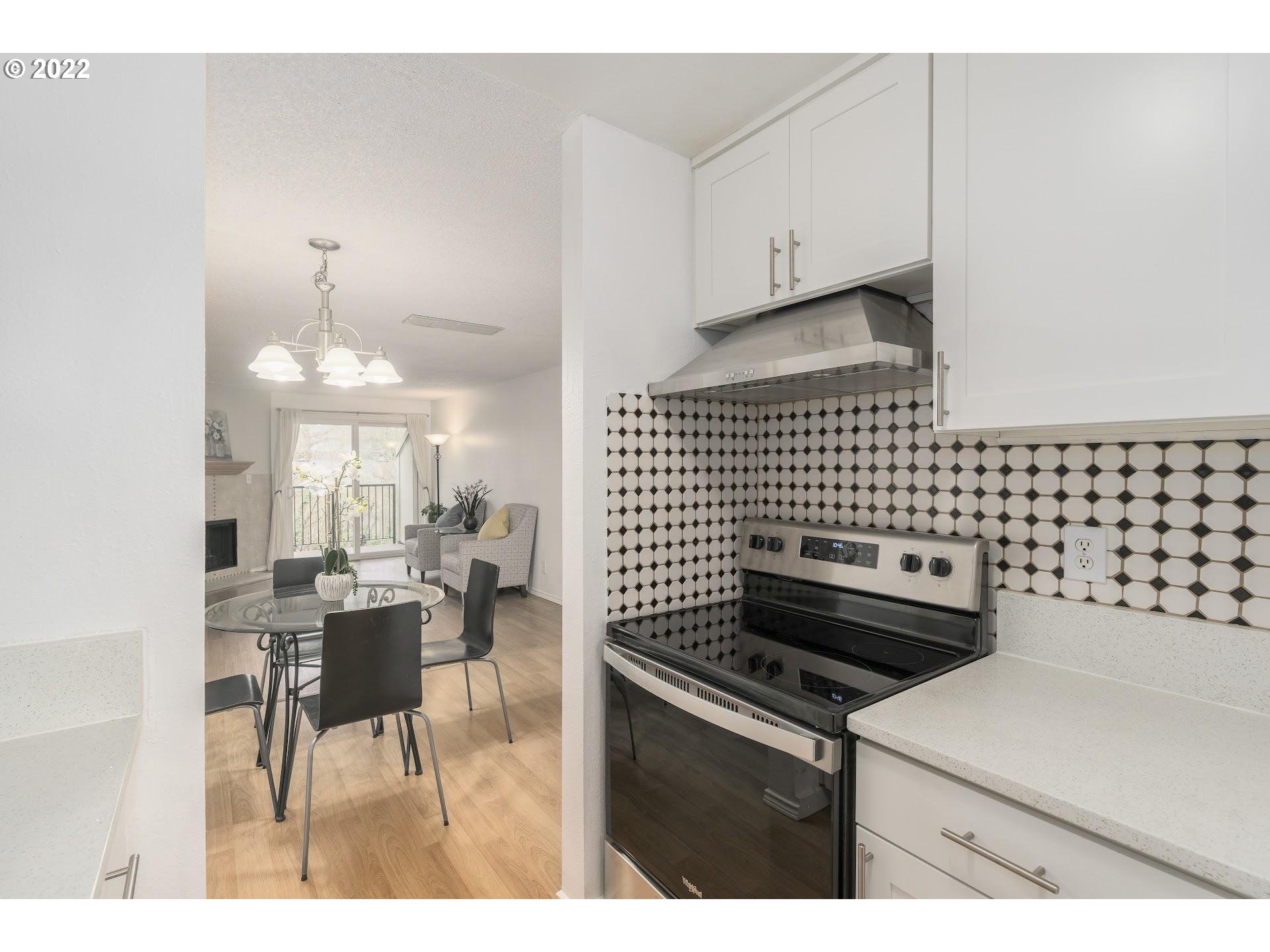 12618 Northwest Barnes Road, Unit 5 Portland, OR 97229 - Photo 14 of 28 Gallery Image 14