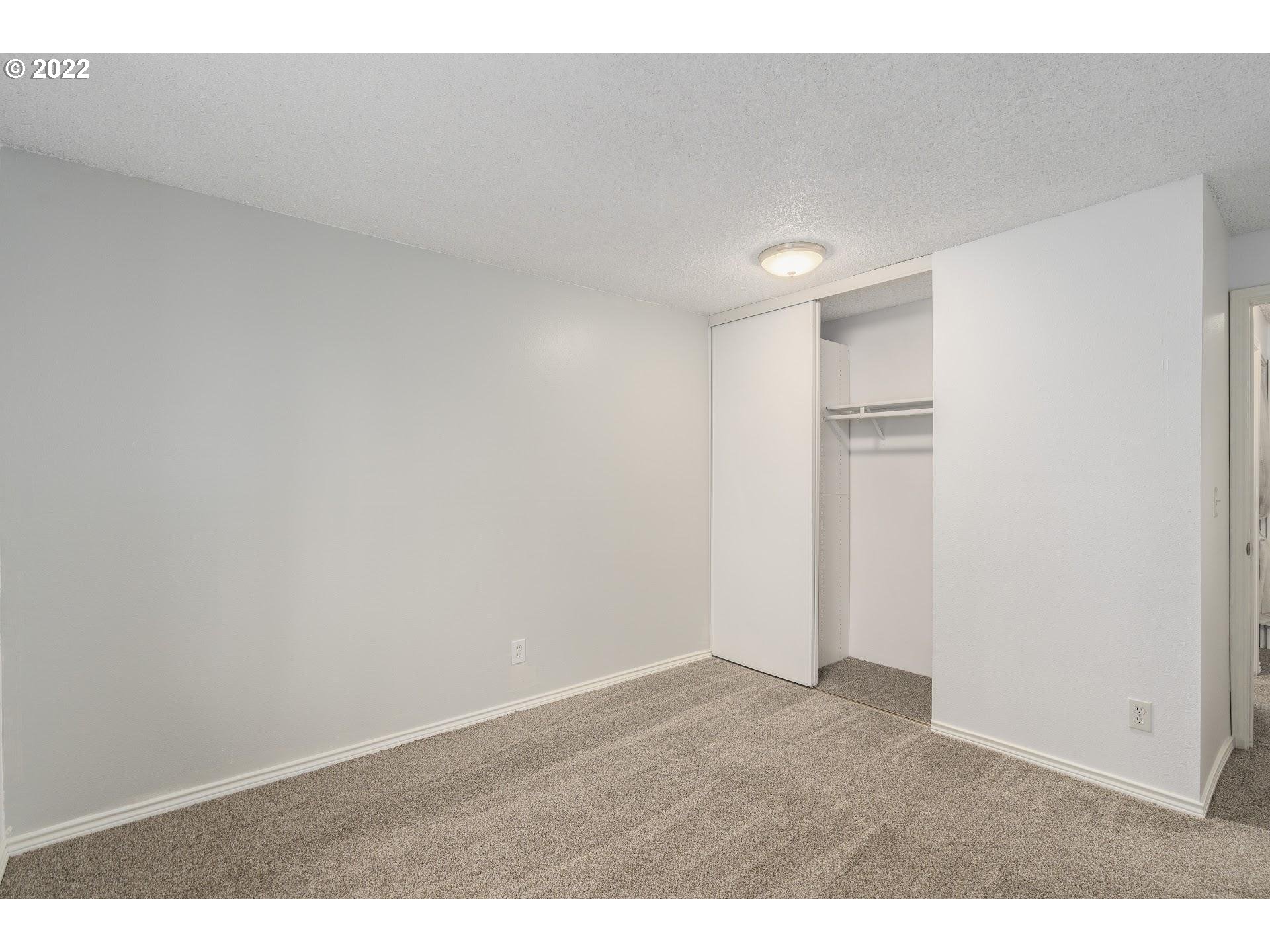 12618 Northwest Barnes Road, Unit 5 Portland, OR 97229 - Photo 17 of 28 Gallery Image 17
