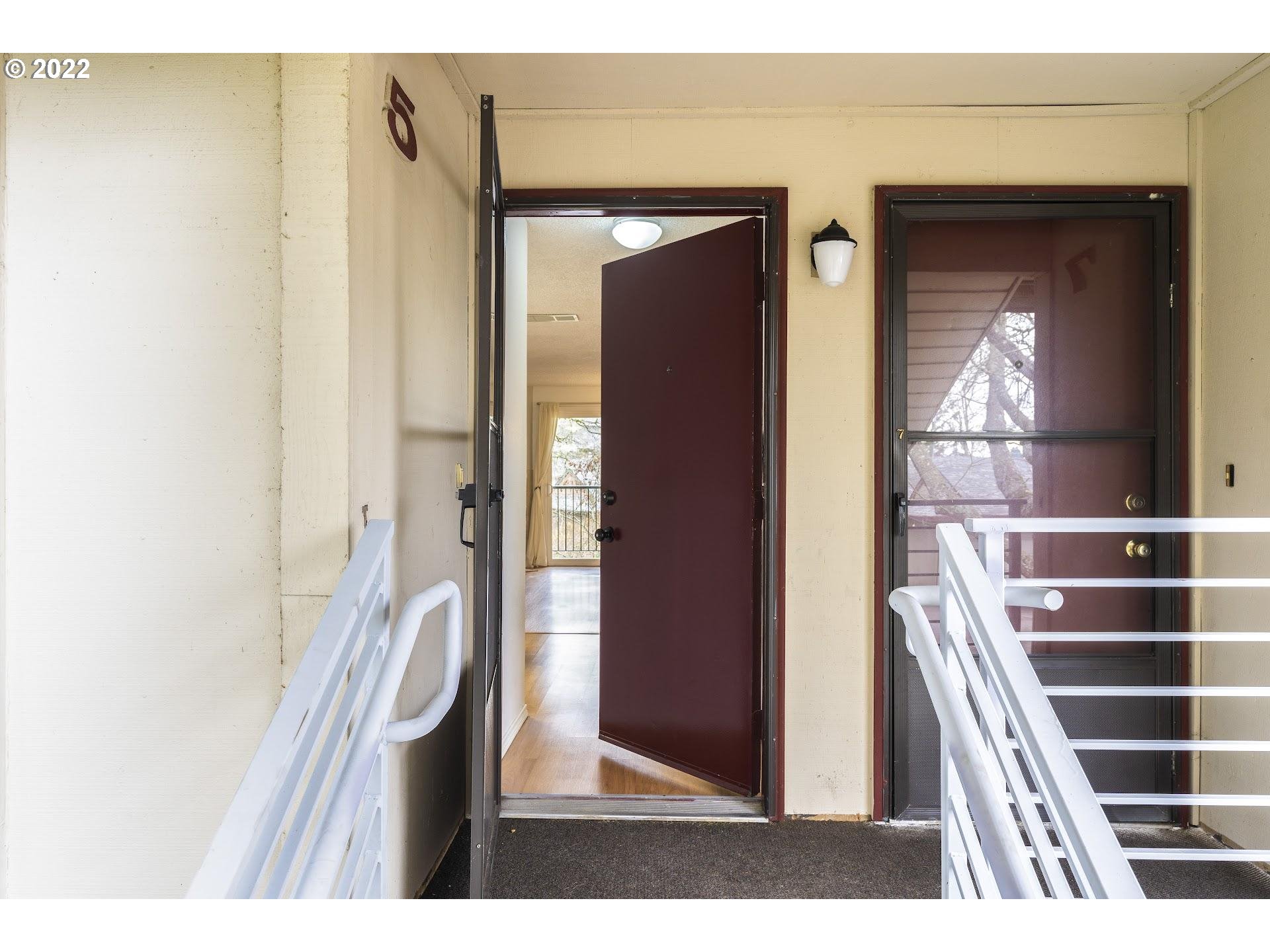 12618 Northwest Barnes Road, Unit 5 Portland, OR 97229 - Photo 2 of 28 Gallery Image 2