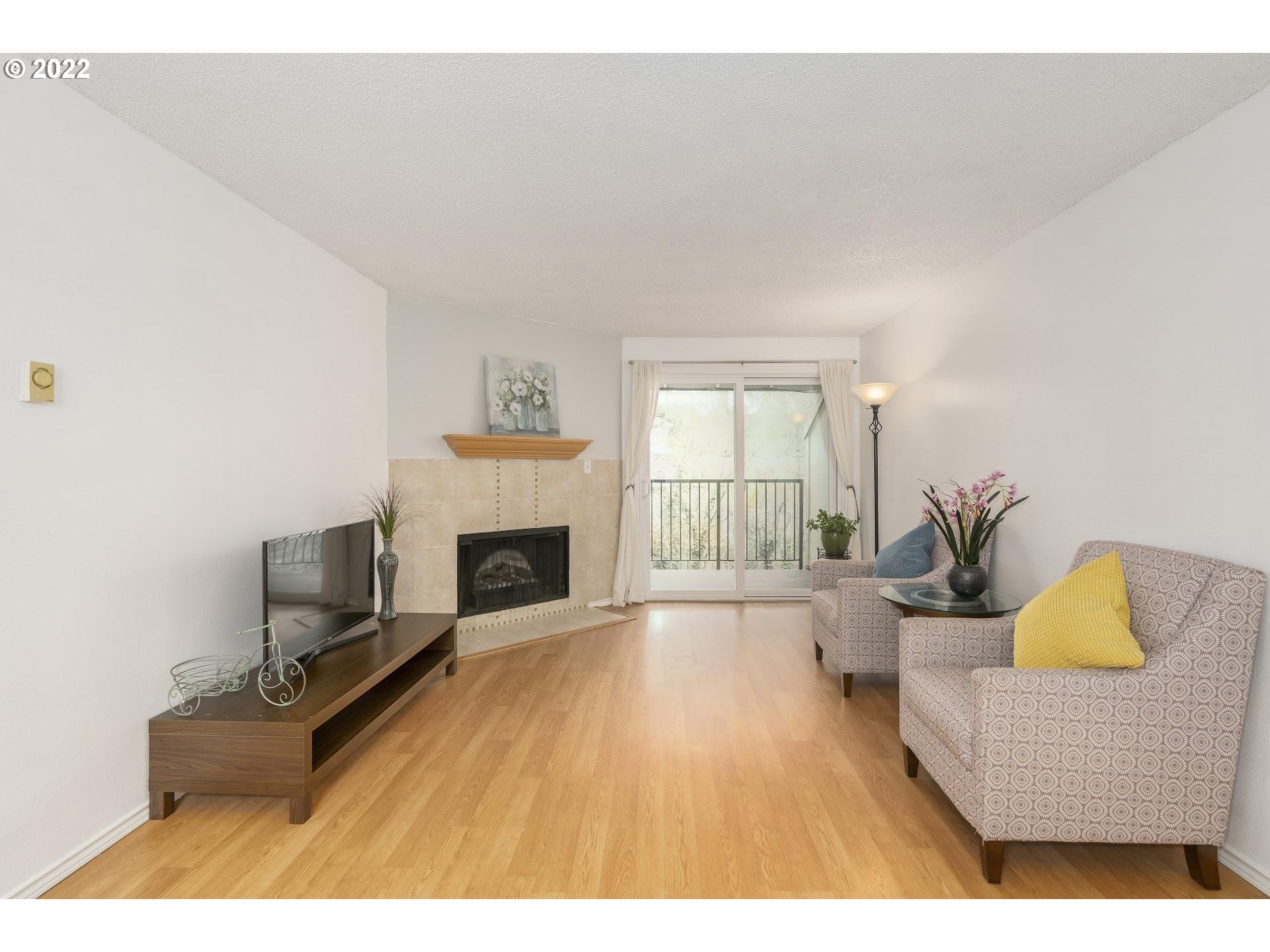 12618 Northwest Barnes Road, Unit 5 Portland, OR 97229 - Photo 5 of 28 Gallery Image 5