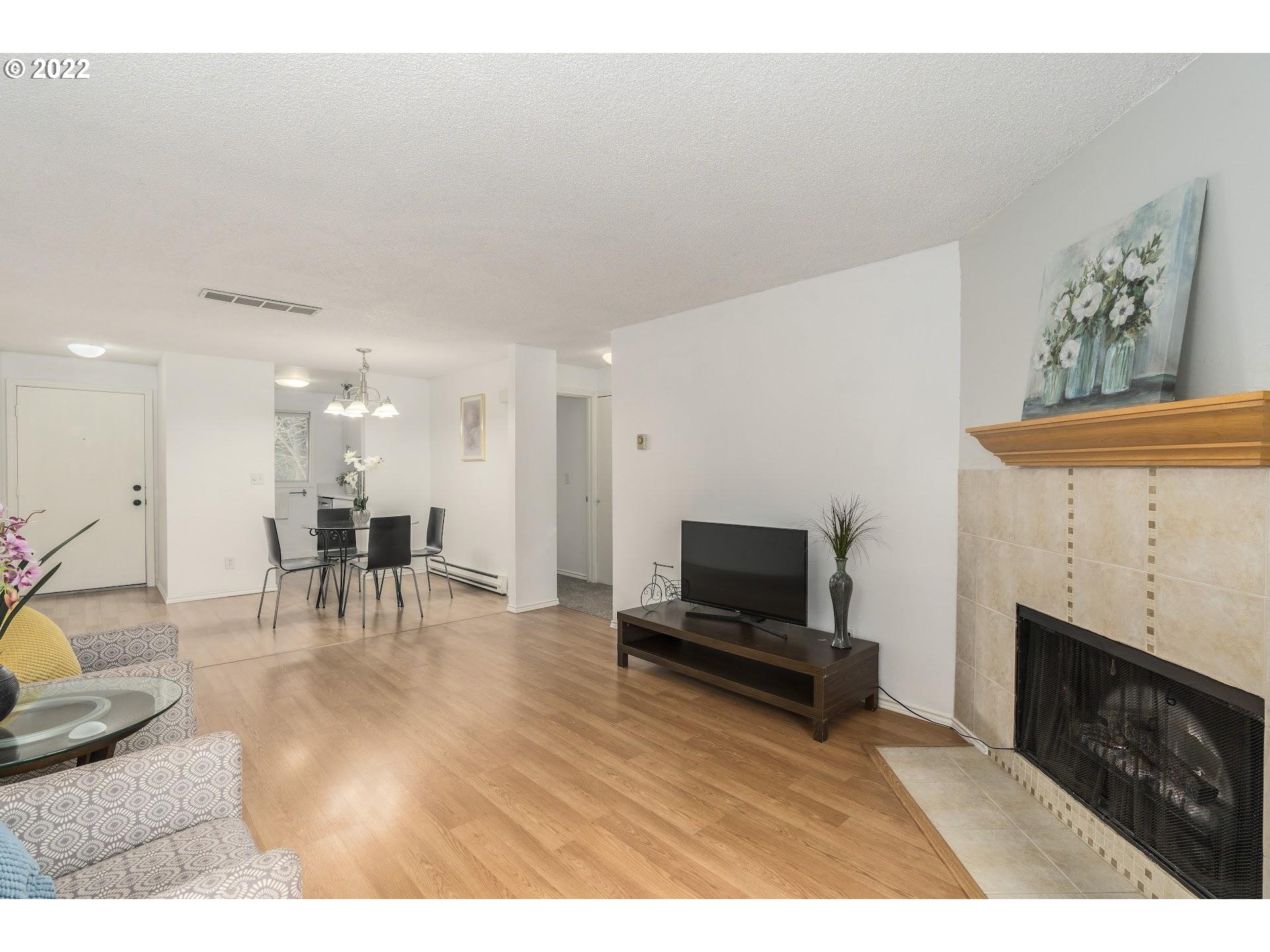 12618 Northwest Barnes Road, Unit 5 Portland, OR 97229 - Photo 8 of 28 Gallery Image 8