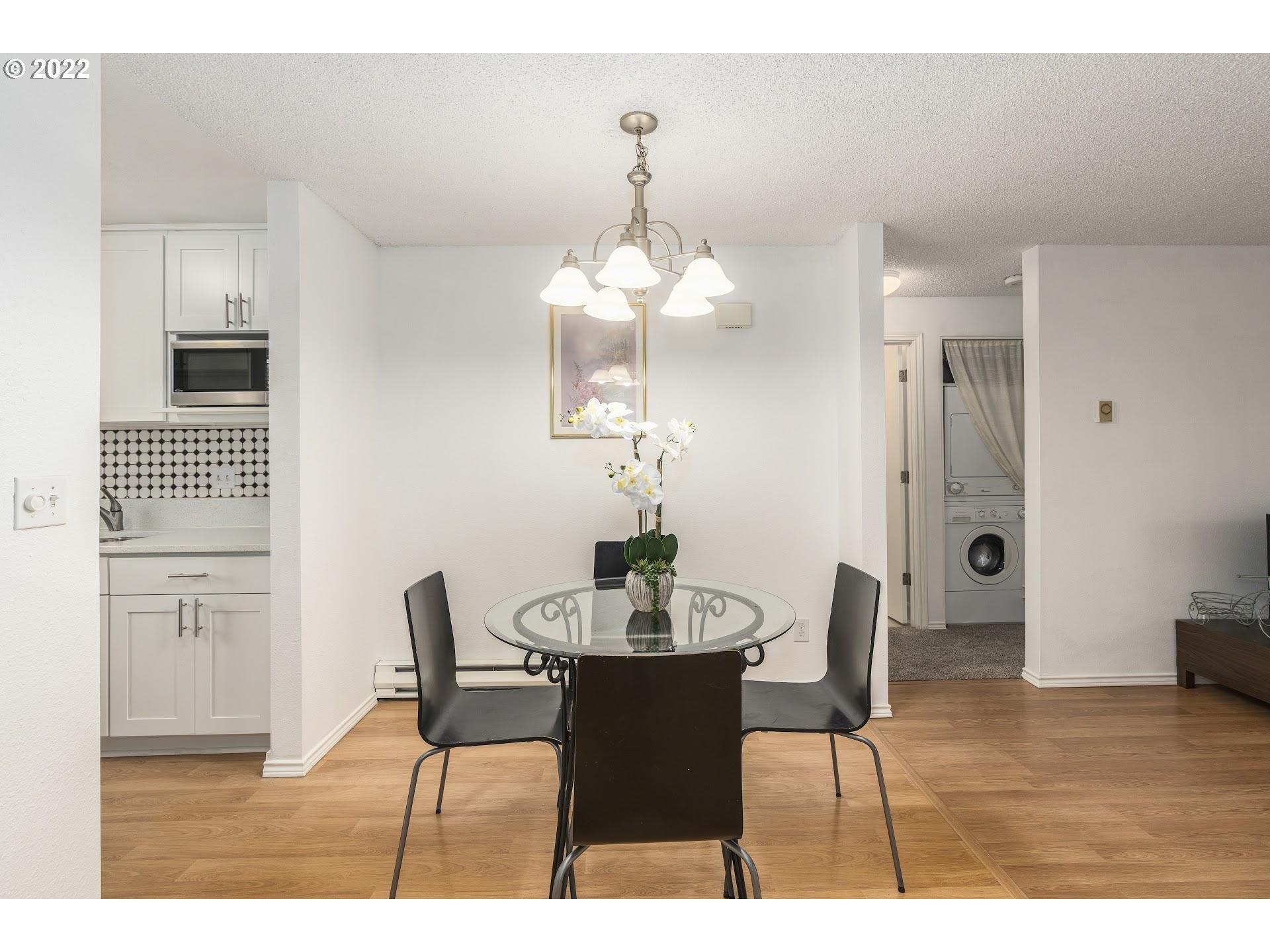 12618 Northwest Barnes Road, Unit 5 Portland, OR 97229 - Photo 9 of 28 Gallery Image 9