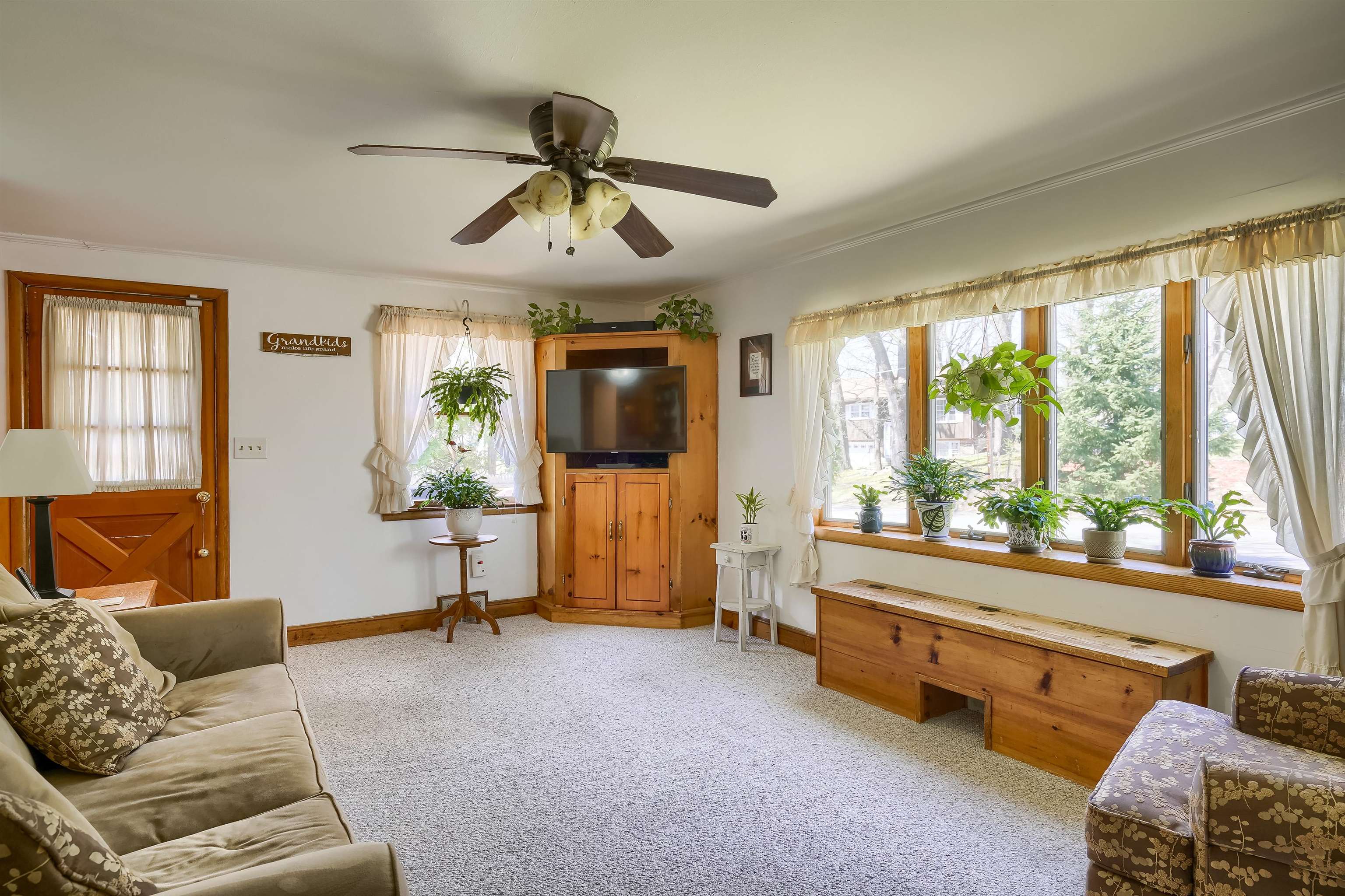 101 Dodge Street Nashua, NH 03064 - Photo 15 of 40