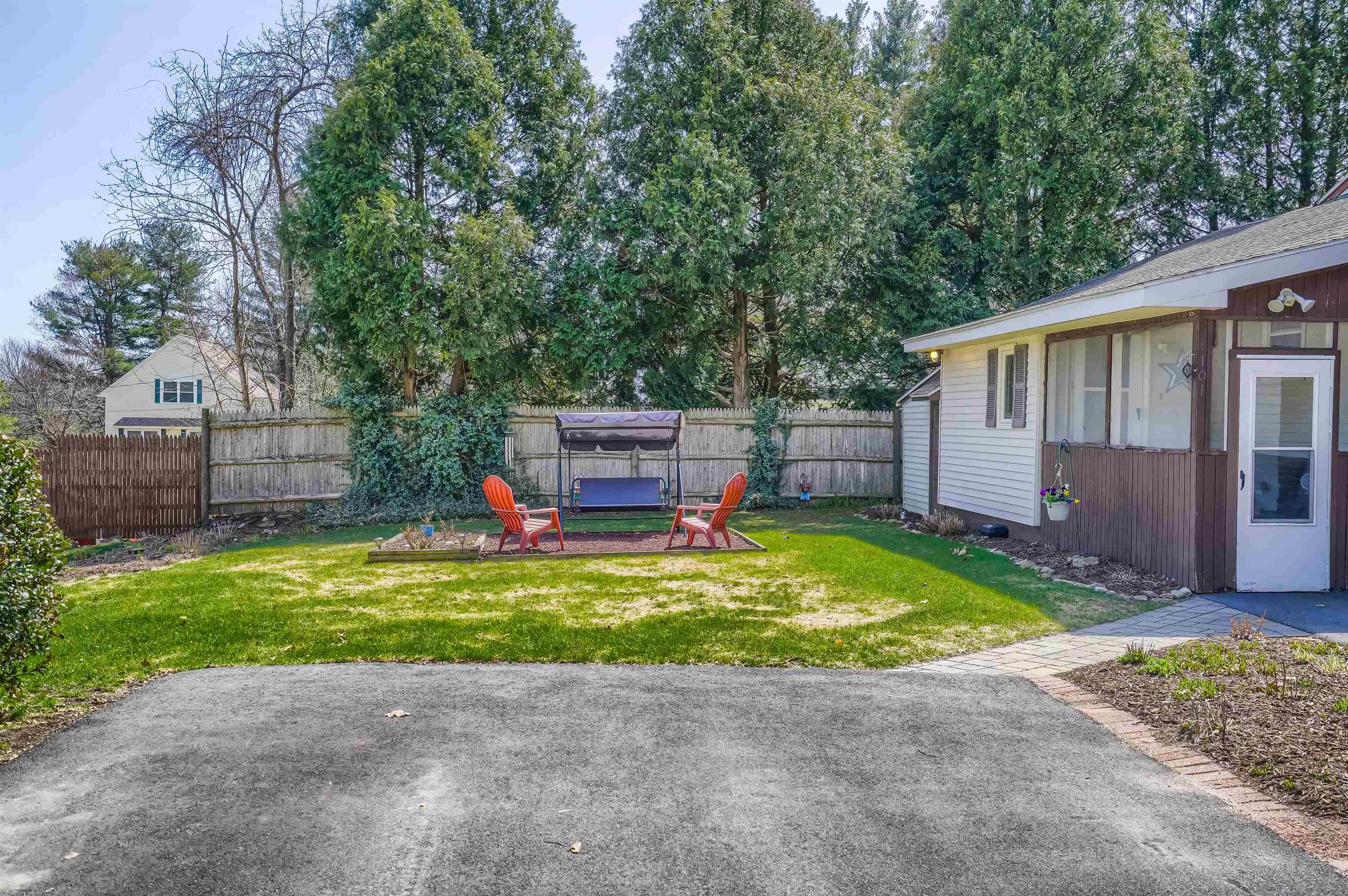 101 Dodge Street Nashua, NH 03064 - Photo 32 of 40