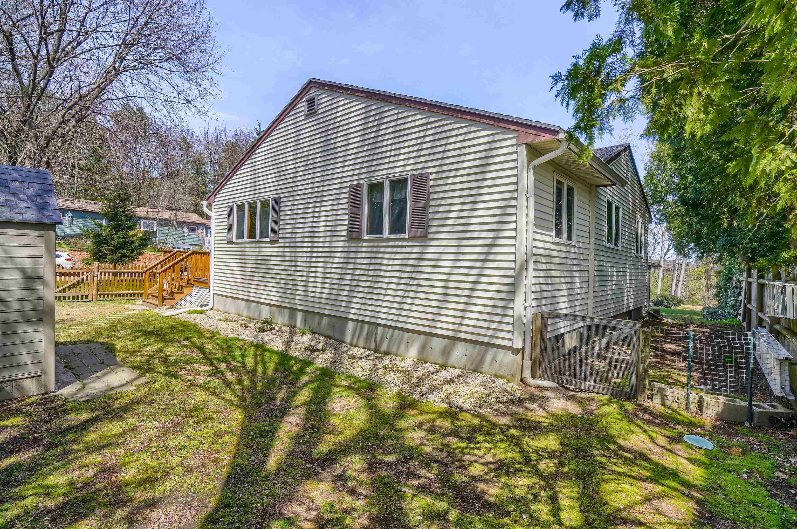 101 Dodge Street Nashua, NH 03064 - Photo 35 of 40