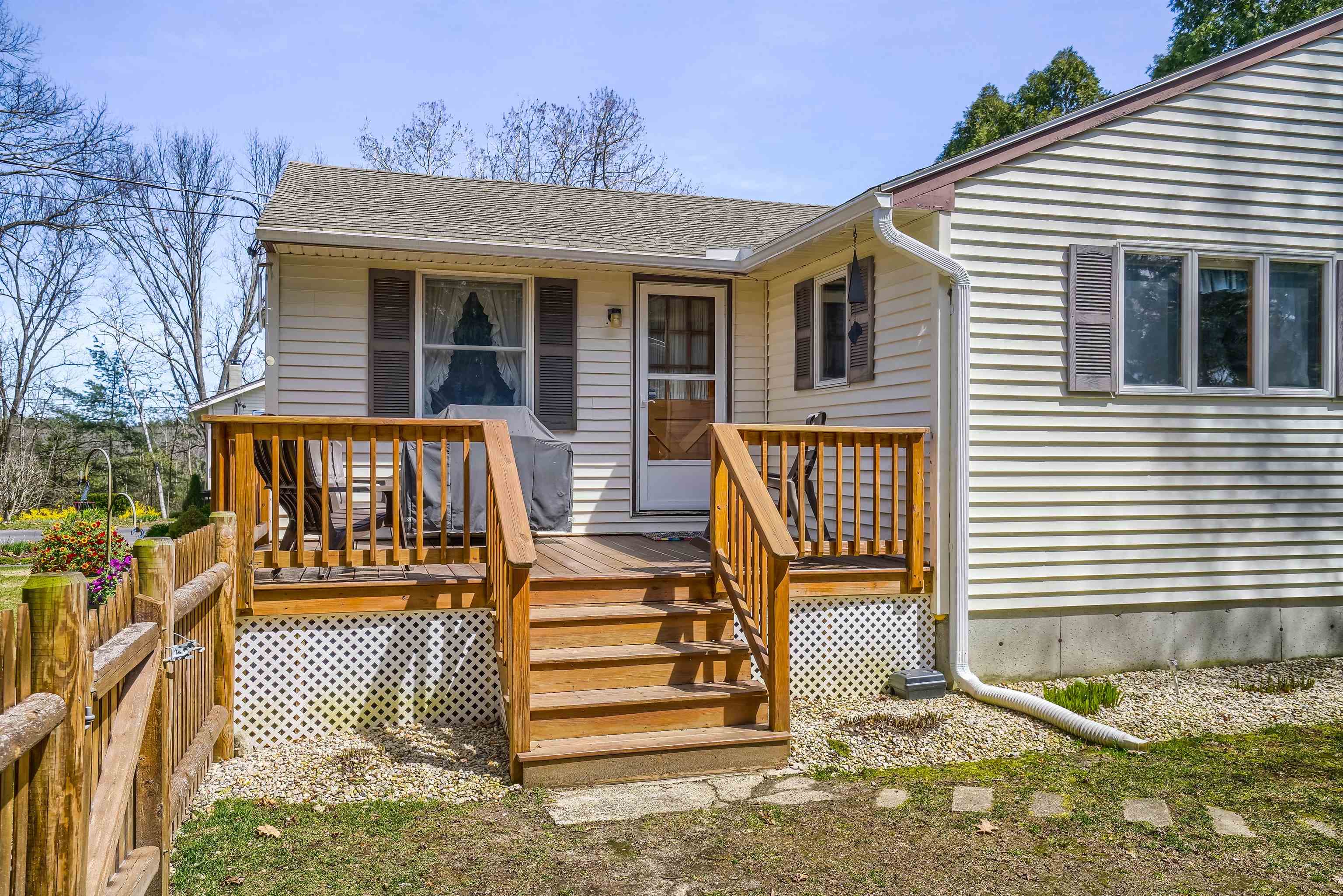 101 Dodge Street Nashua, NH 03064 - Photo 36 of 40