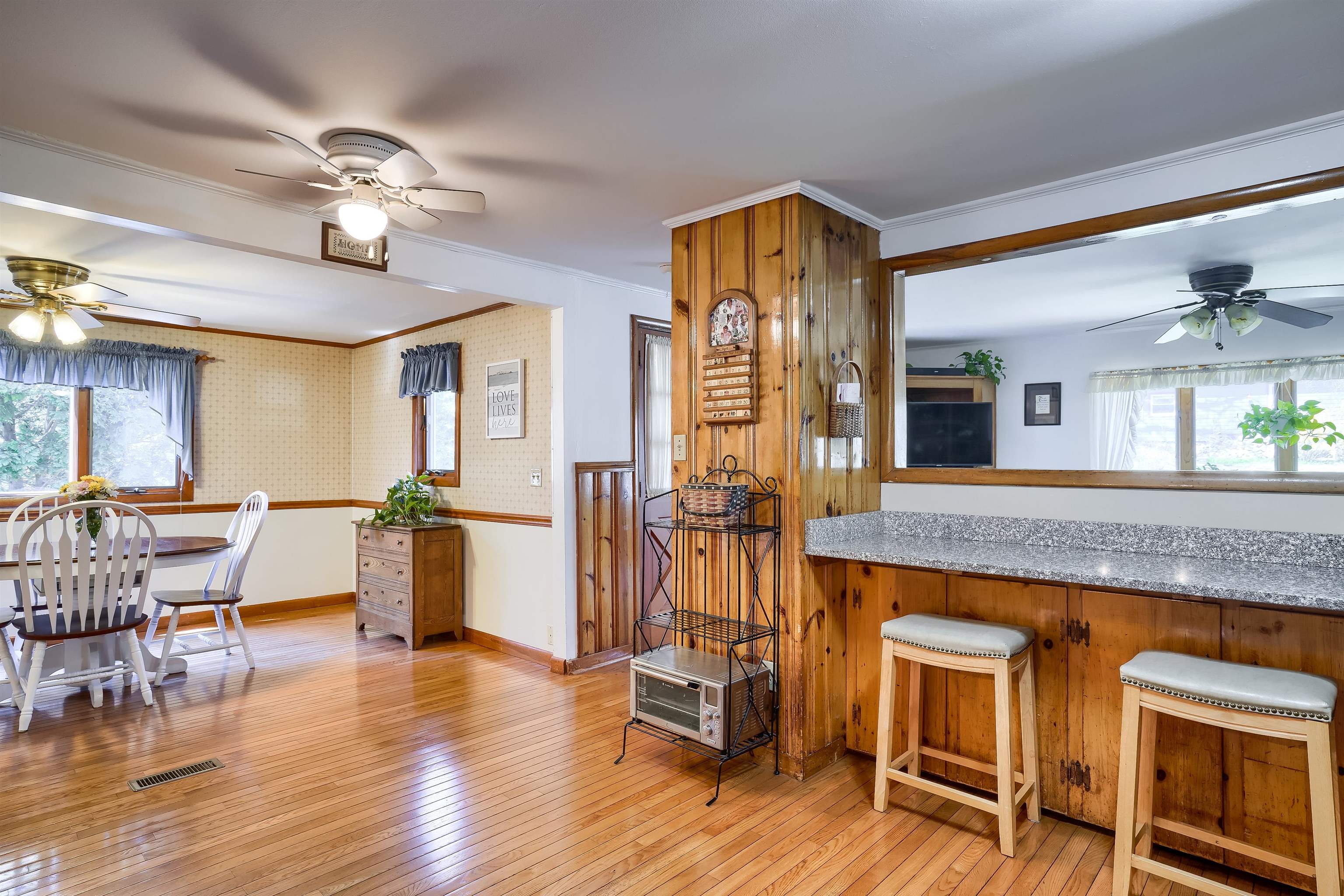 101 Dodge Street Nashua, NH 03064 - Photo 9 of 40