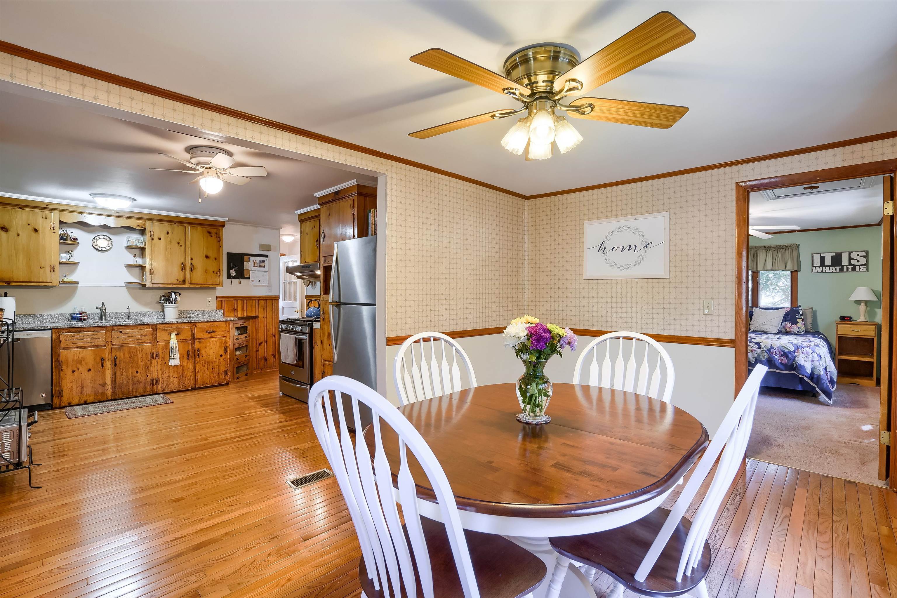 101 Dodge Street Nashua, NH 03064 - Photo 10 of 40