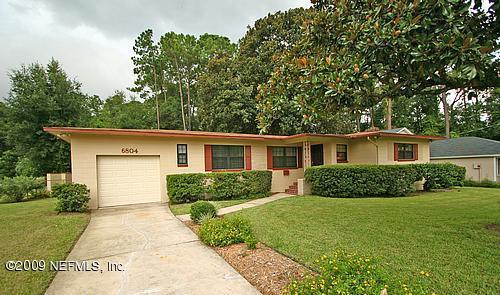 6804 Altama Road Jacksonville, FL 32216 - Photo 1 of 12 Front