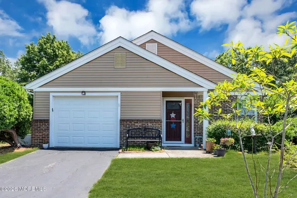 $315,000 | 7 Elm Court, Barnegat, NJ 08005