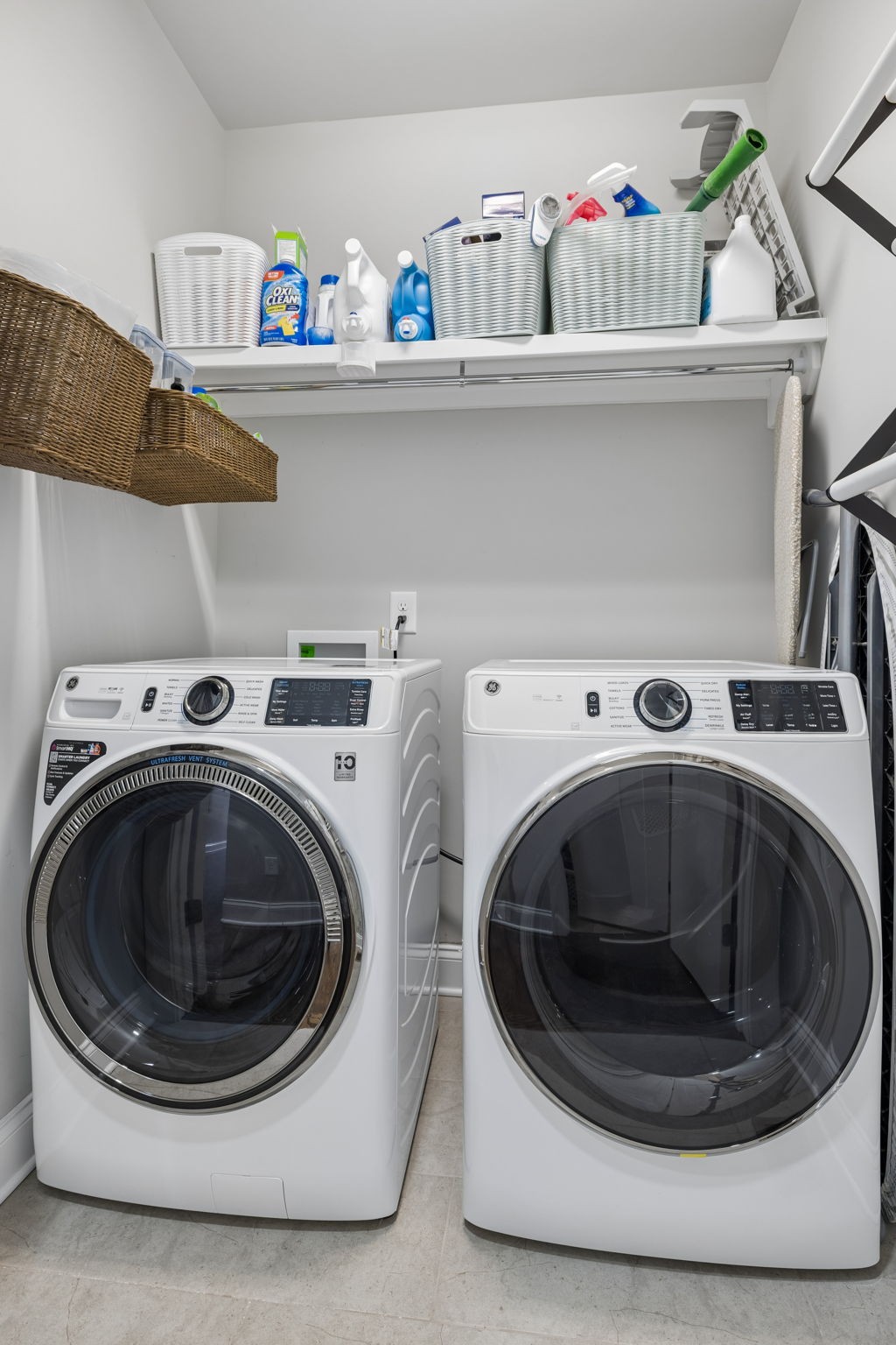 7005 Salmon Run Spring Hill, TN 37174 - Photo 57 of 85 a utility room with dryer and washer