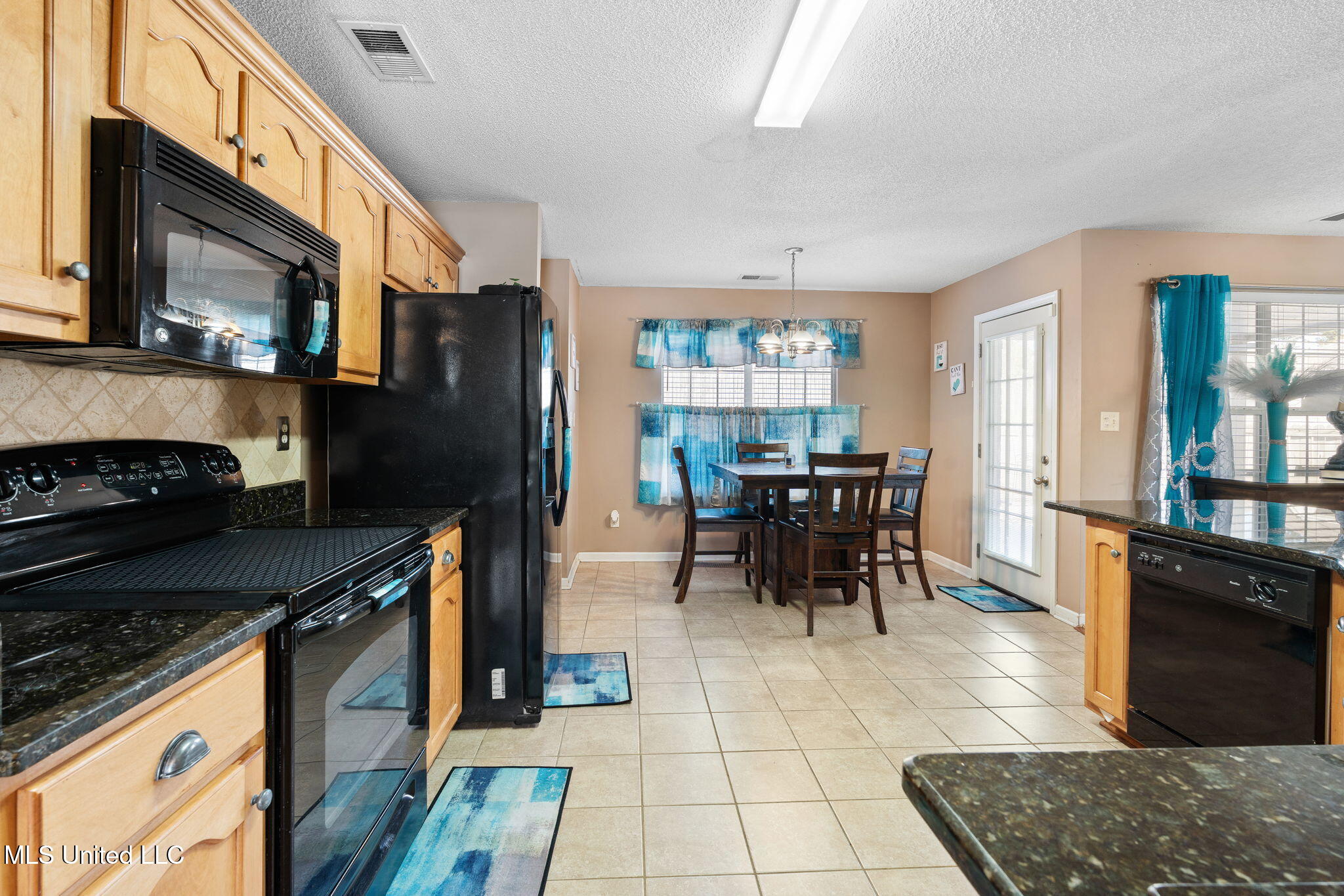 7207 Maple Grove Road Olive Branch, MS 38654 - Photo 9 of 29 10-web-or-mls-7207 Maple Grove Rd9