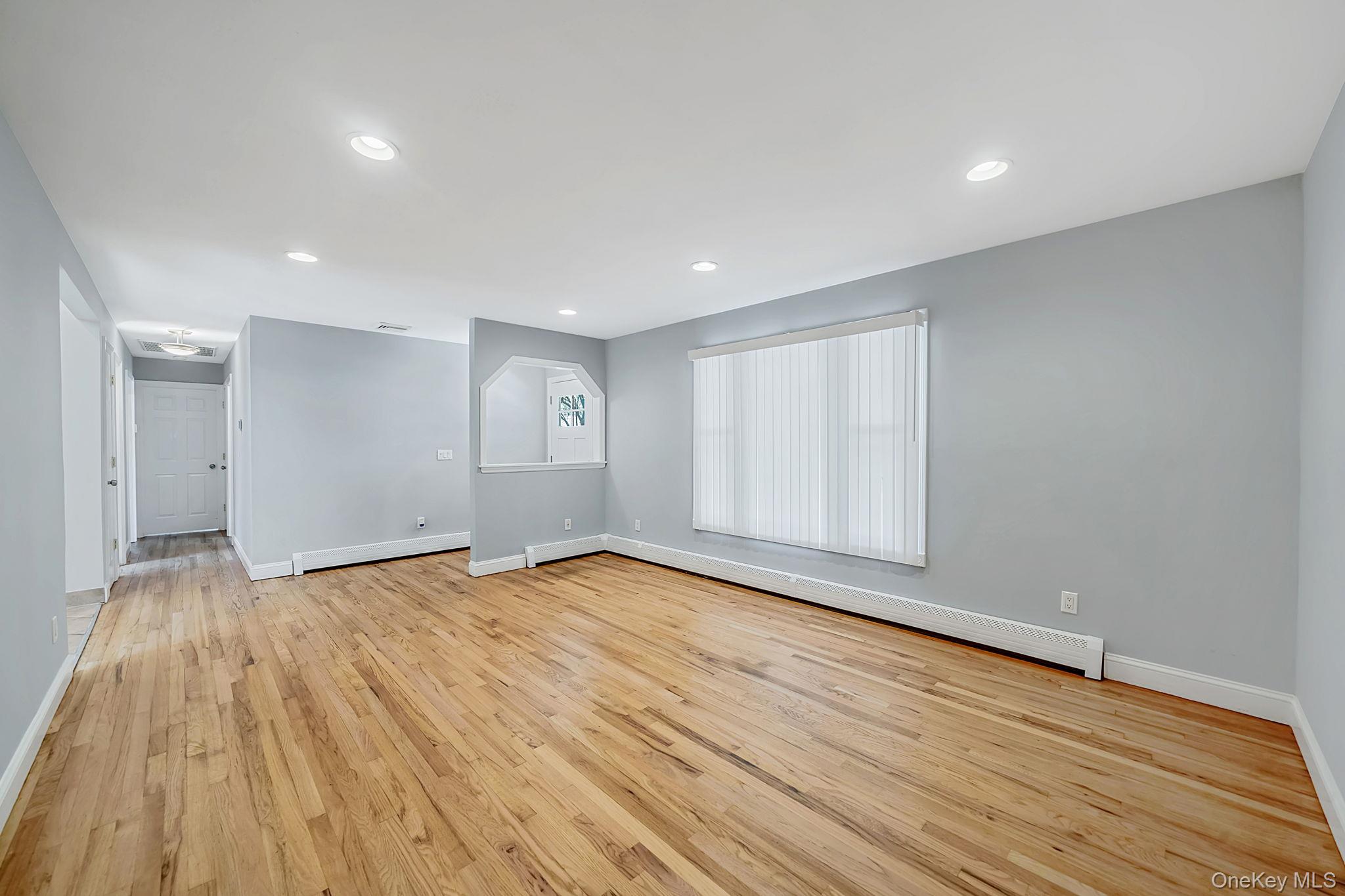 25 Heston Road Shirley, NY 11967 - Photo 16 of 38