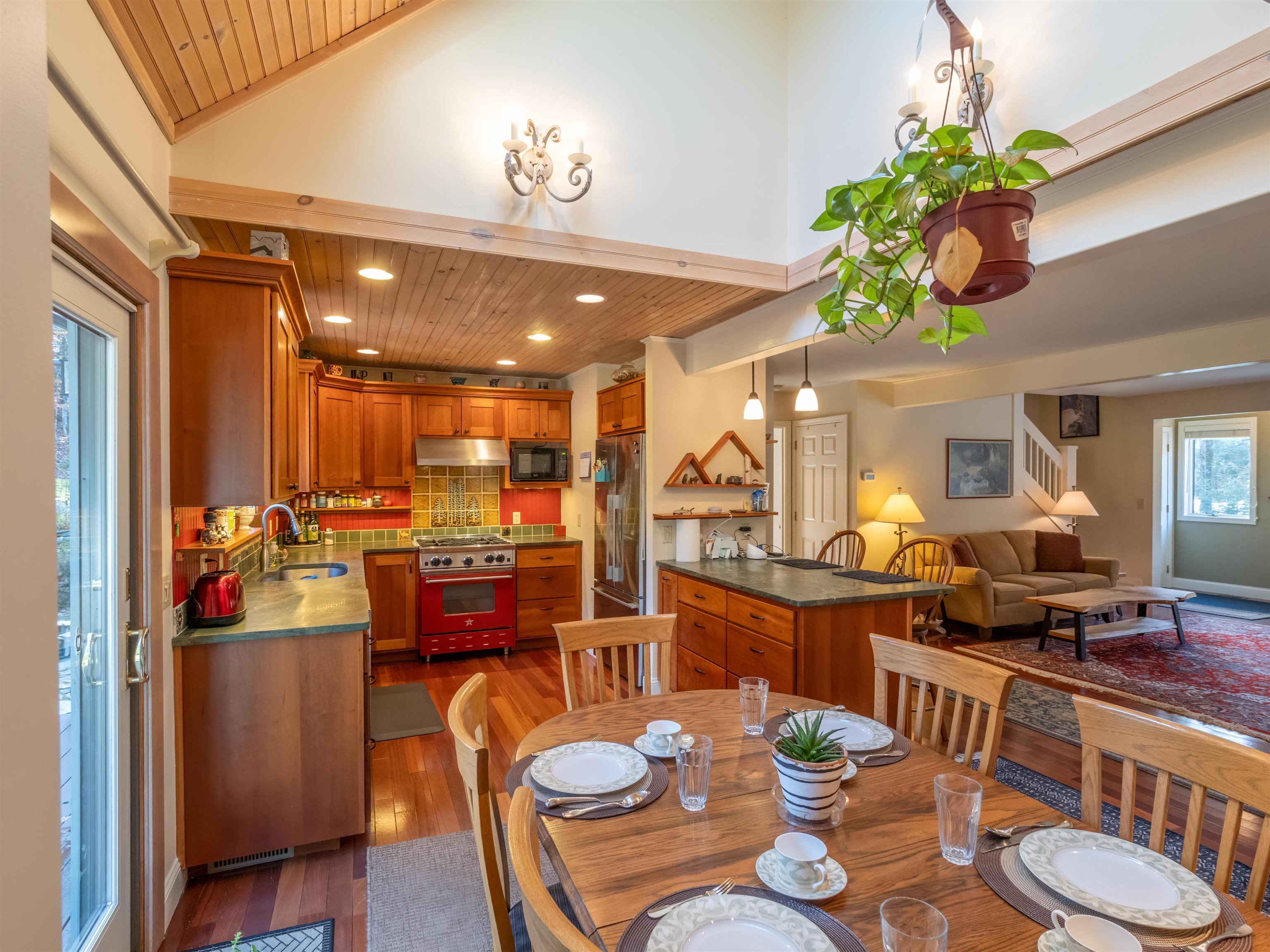 121 Bentley Road, Unit 5046 Hartford, VT 05059 - Photo 7 of 35 Gallery Image 7