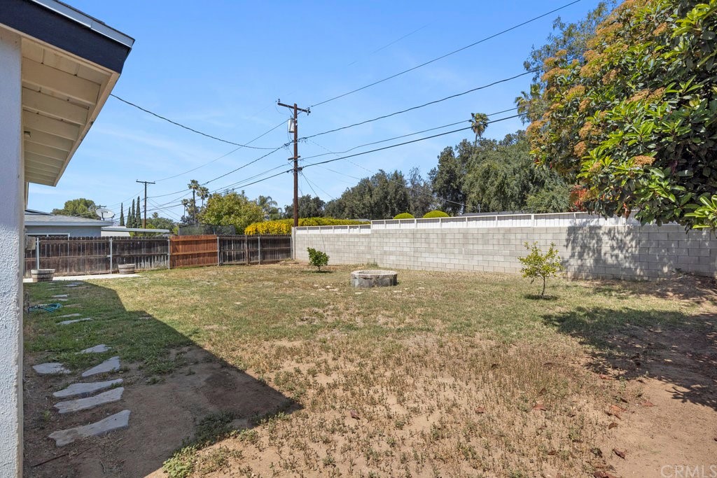 3129 Ronald Street Riverside, CA 92506 - Photo 28 of 37 a view of a yard