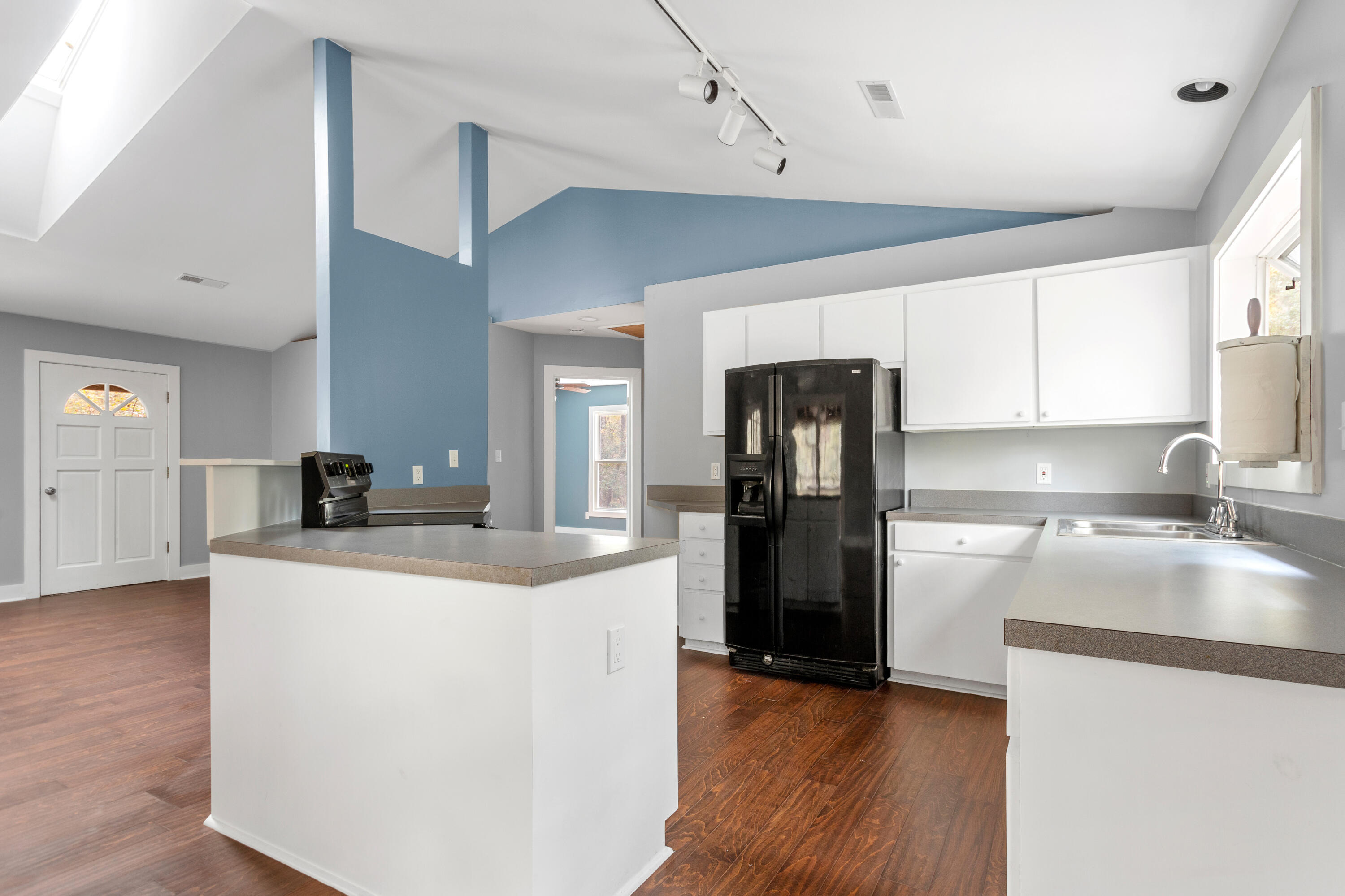 7343 Parkers Ferry Road Adams Run, SC 29426 - Photo 14 of 27 Kitchen2