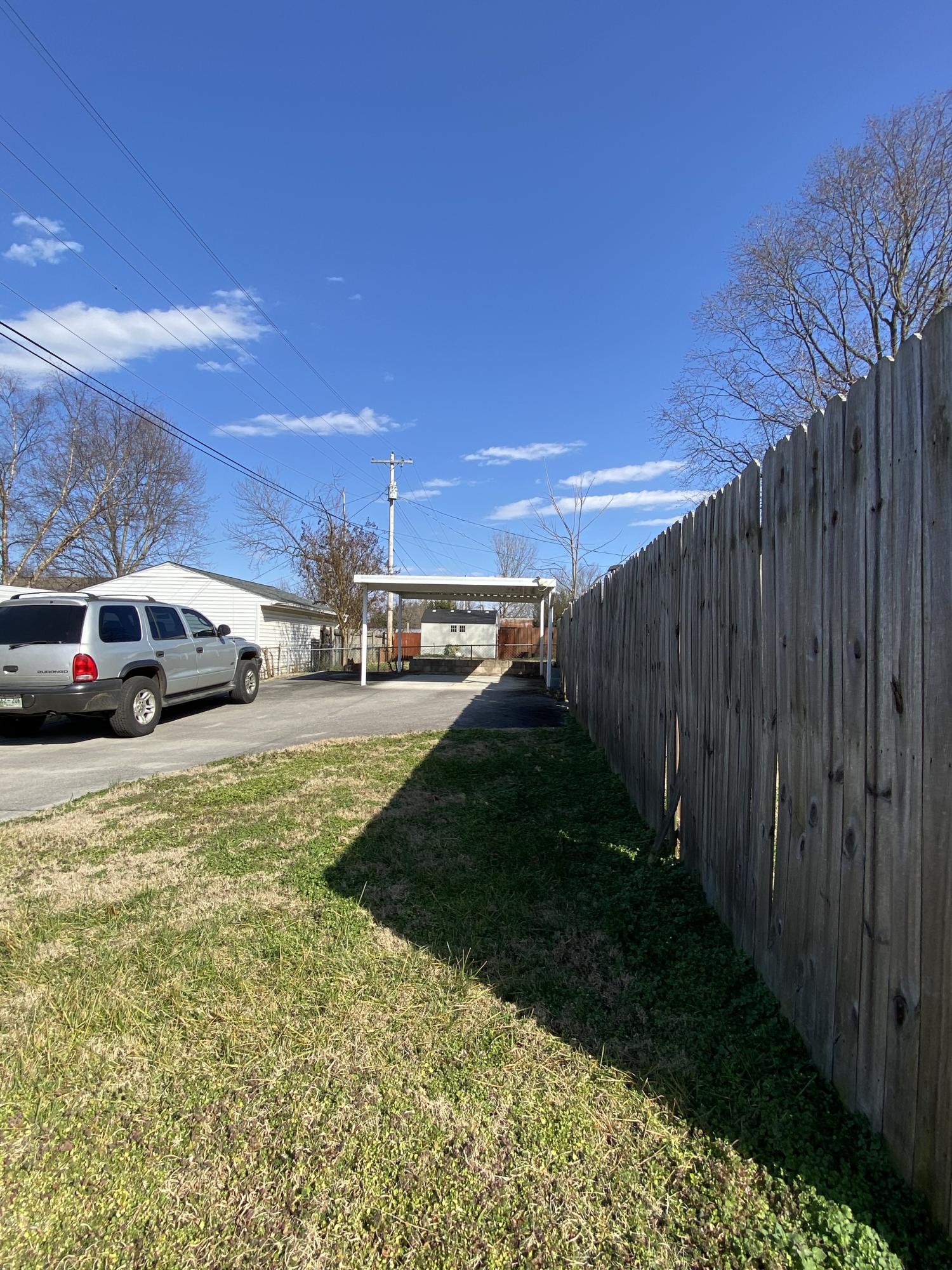 282 West Lincoln Road Alcoa, TN 37701 - Photo 10 of 34 282 W Lincoln Rd002