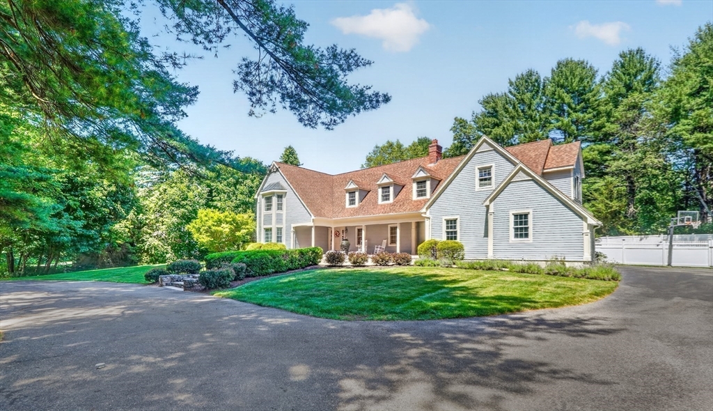 20 Winter Street Medfield, MA 02052 - Photo 3 of 42