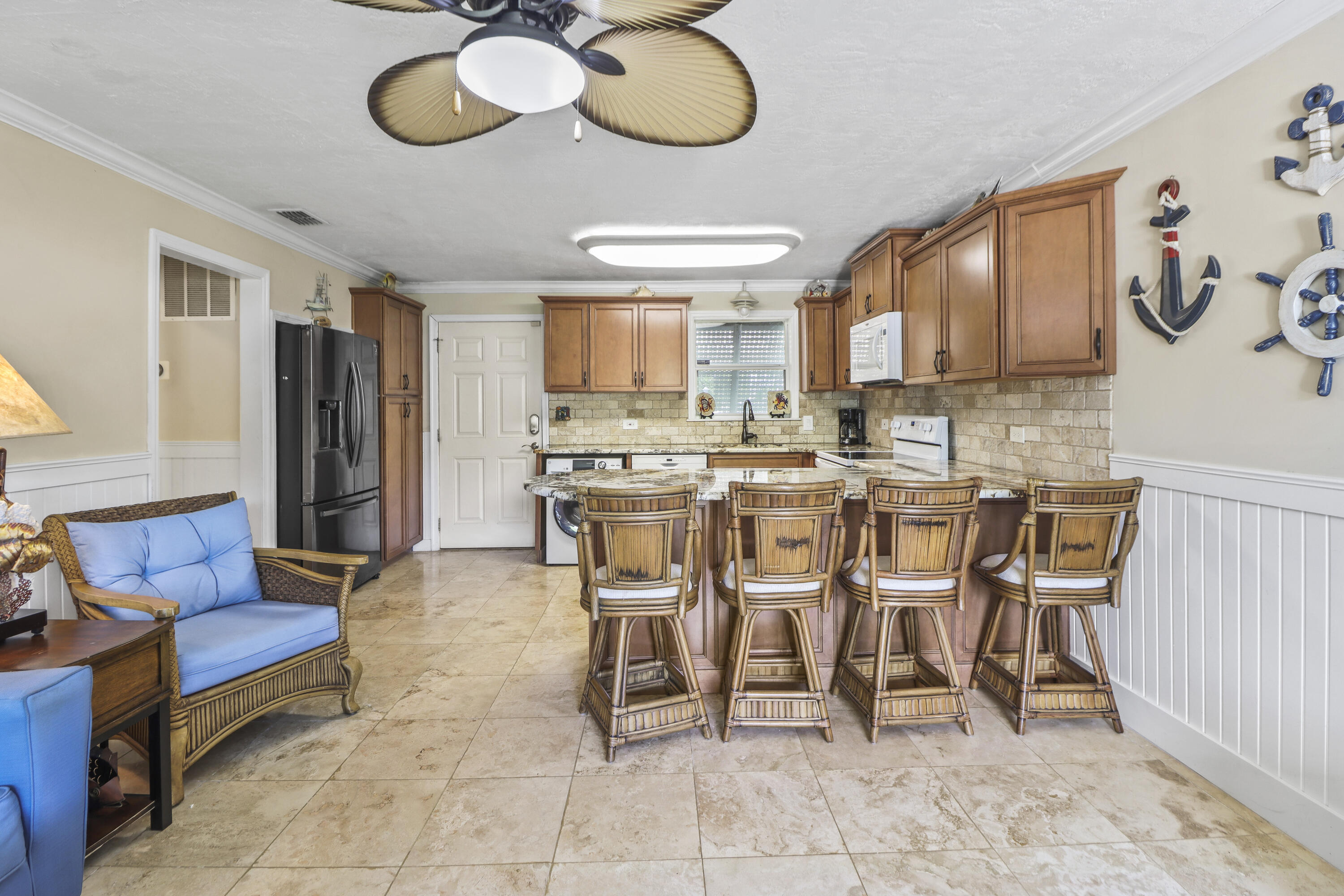 116 Indies Drive North Marathon, FL 33050 - Photo 28 of 67 a view of a dining room with furniture