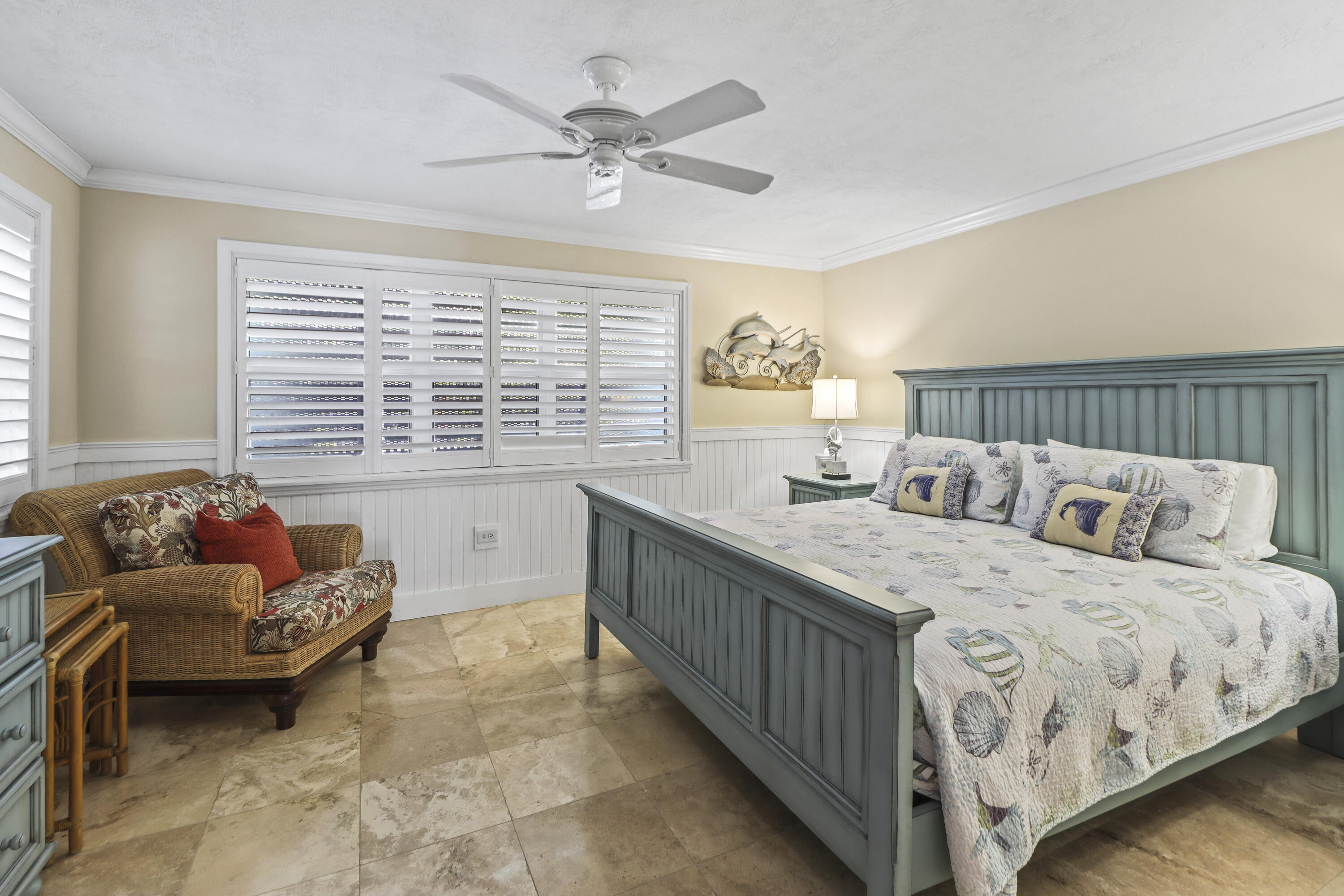 116 Indies Drive North Marathon, FL 33050 - Photo 10 of 67 a bedroom with a bed and a couch