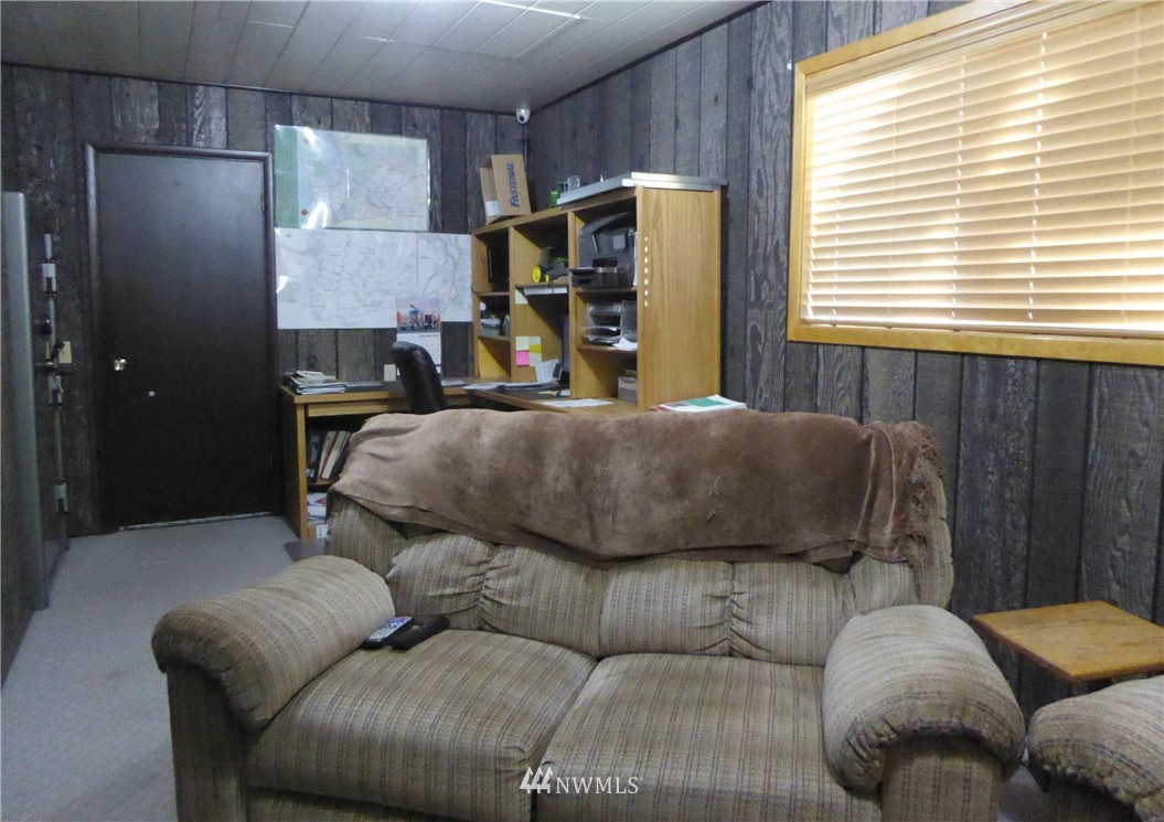 832 Van Dyk Road Lynden, WA 98264 - Photo 14 of 25 Gallery Image 14