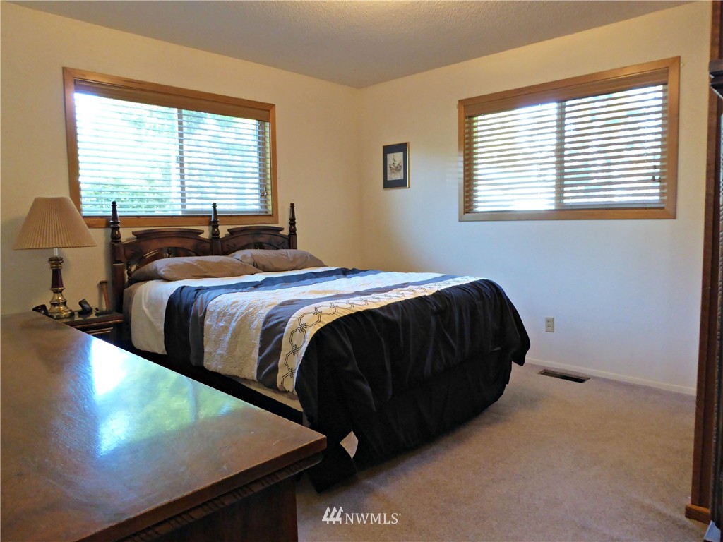832 Van Dyk Road Lynden, WA 98264 - Photo 17 of 25 Gallery Image 17