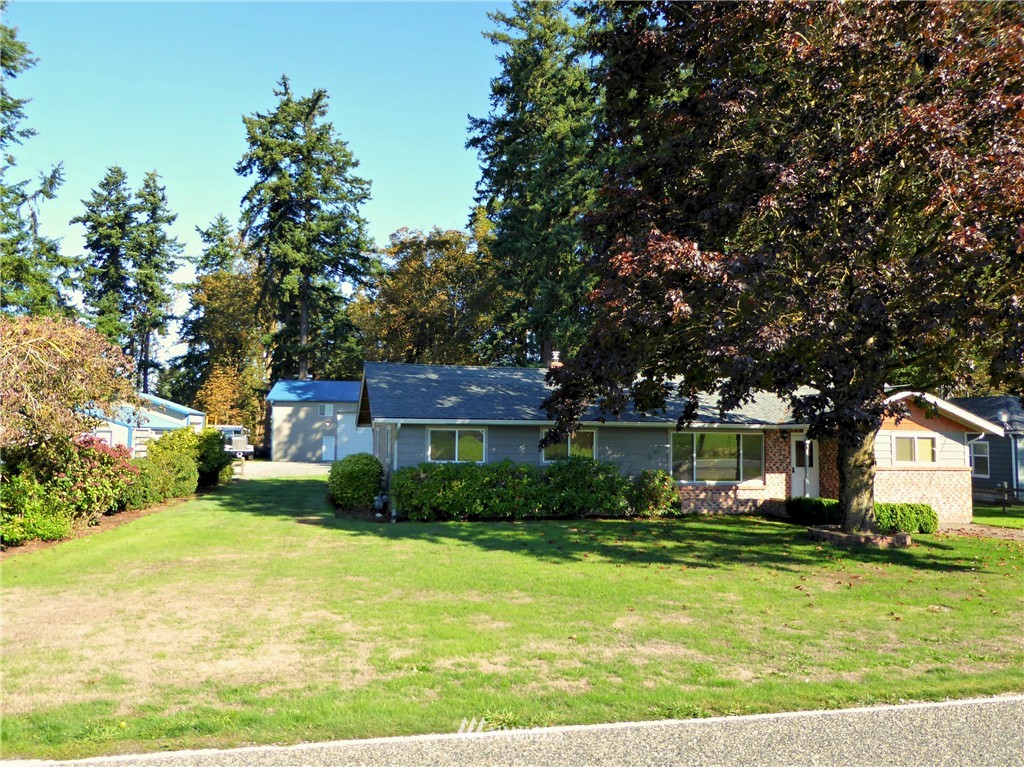 832 Van Dyk Road Lynden, WA 98264 - Photo 3 of 25 Gallery Image 3
