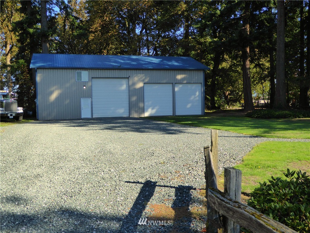 832 Van Dyk Road Lynden, WA 98264 - Photo 4 of 25 Gallery Image 4