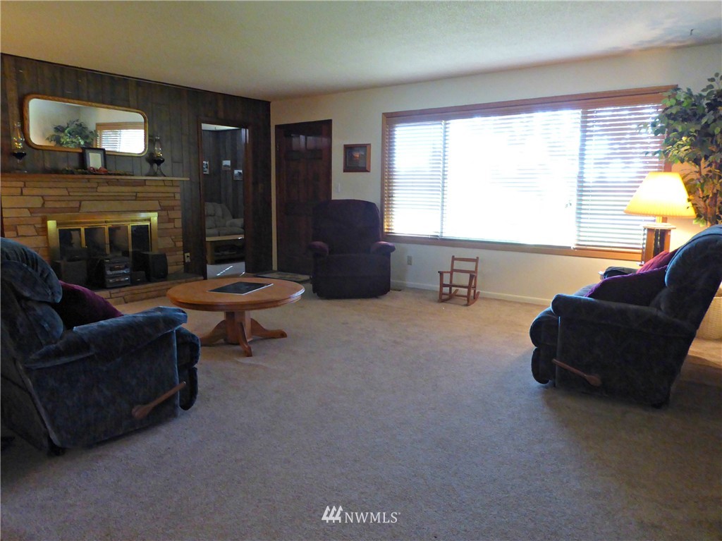 832 Van Dyk Road Lynden, WA 98264 - Photo 10 of 25 Gallery Image 10