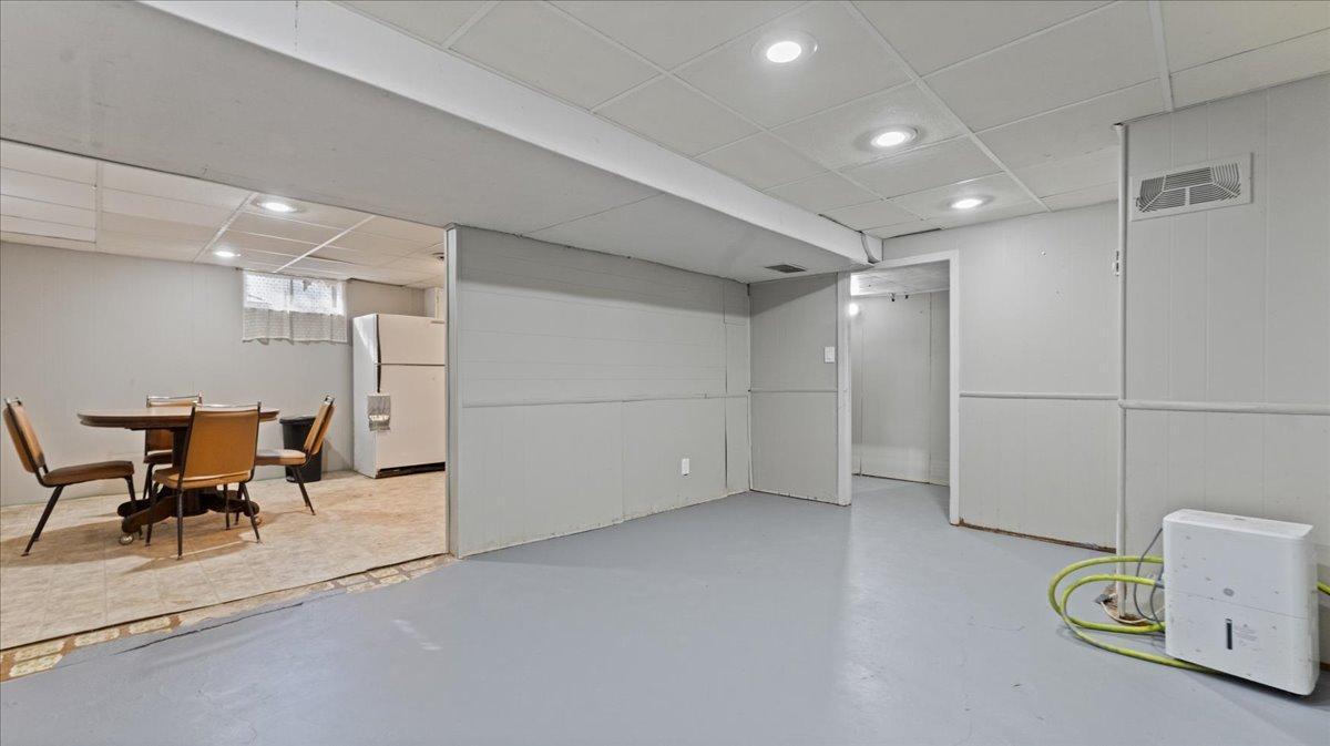 828 15th Street Southwest Willmar, MN 56201 - Photo 24 of 35