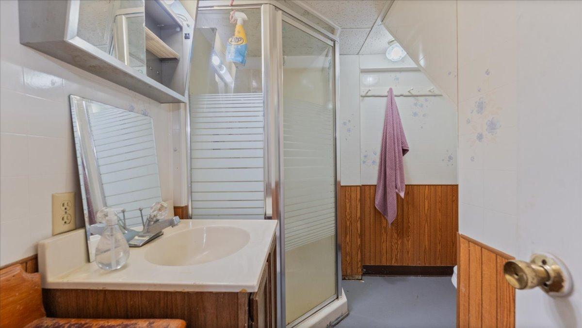 828 15th Street Southwest Willmar, MN 56201 - Photo 25 of 35