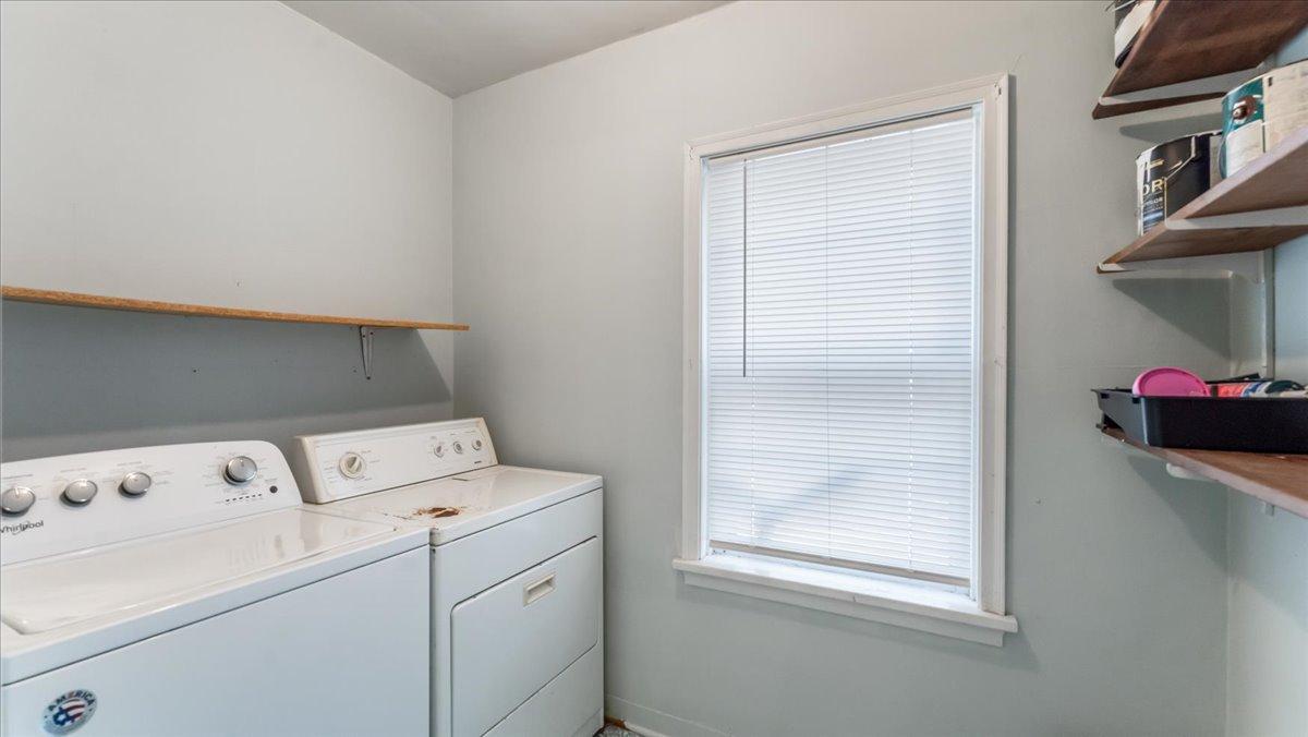 828 15th Street Southwest Willmar, MN 56201 - Photo 4 of 35