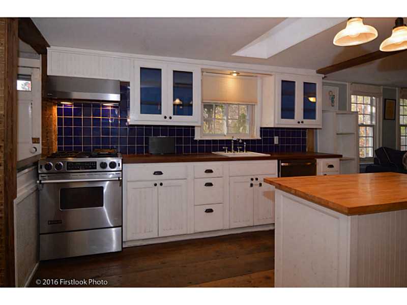 500 Great Road Lincoln, RI 02865 - Photo 11 of 25 Kitchen.