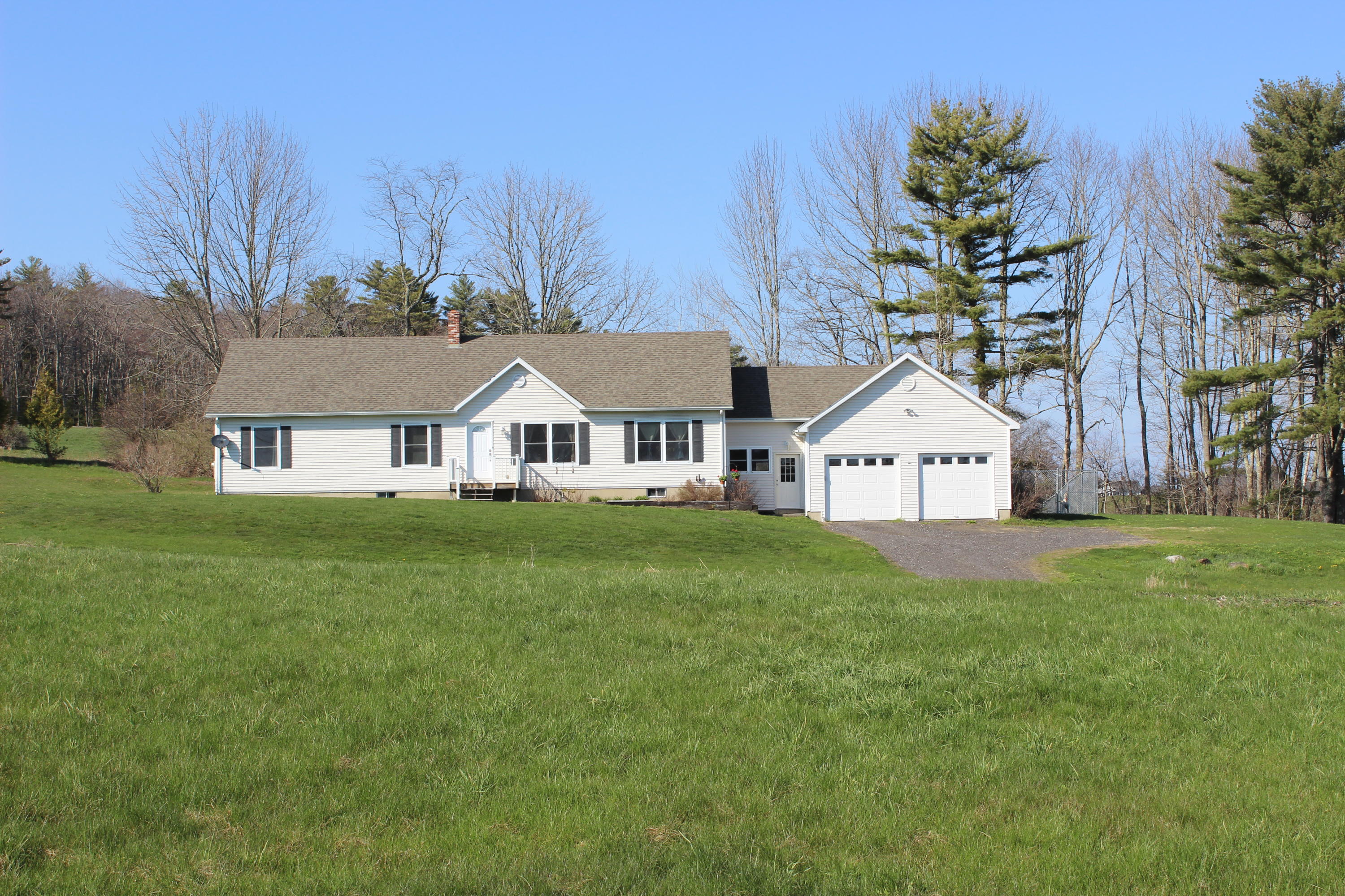765 Western Road Warren, ME 04864 - Photo 2 of 26 IMG_9250
