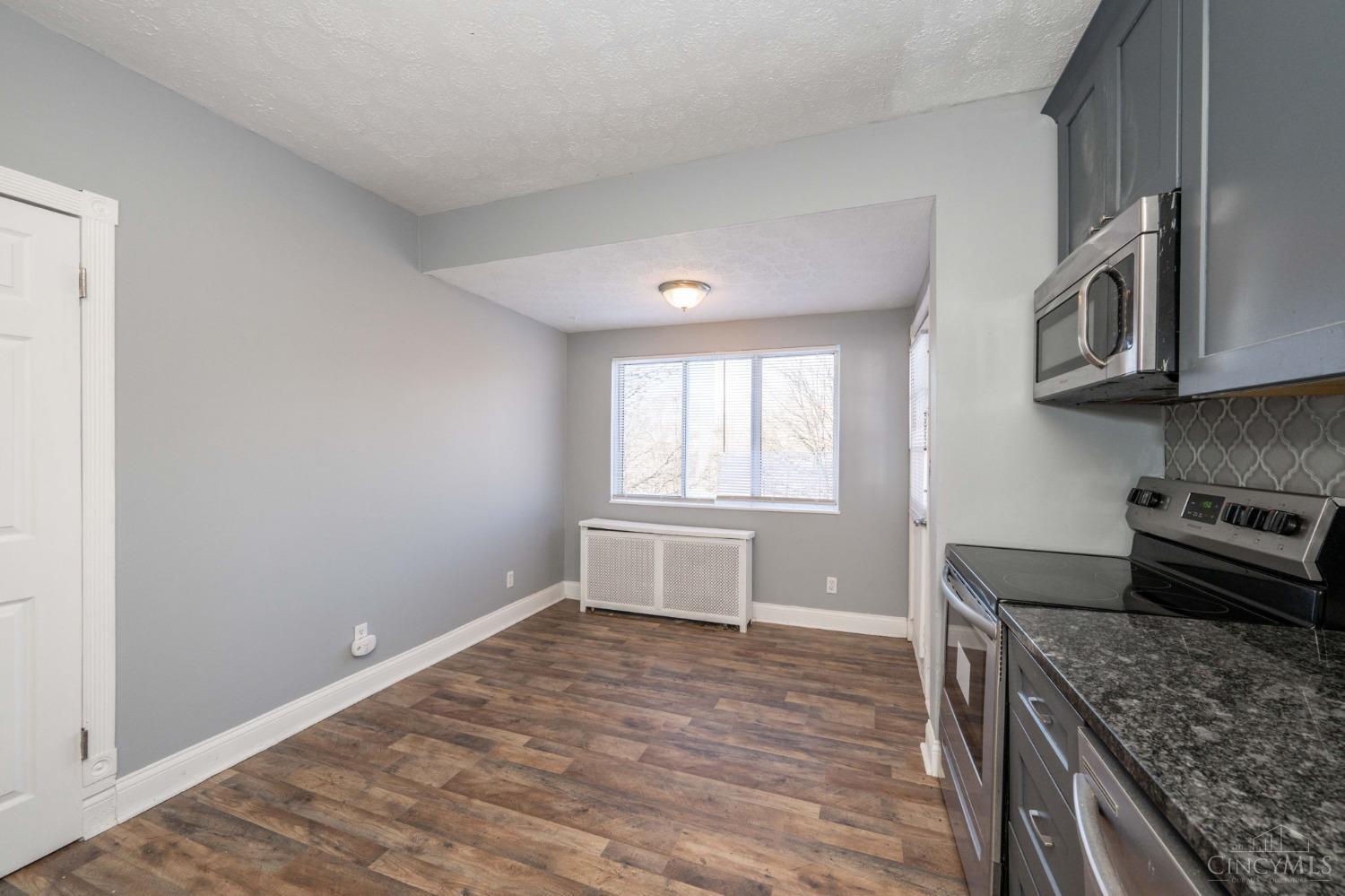 5347 Fox Road Cincinnati, OH 45239 - Photo 18 of 35