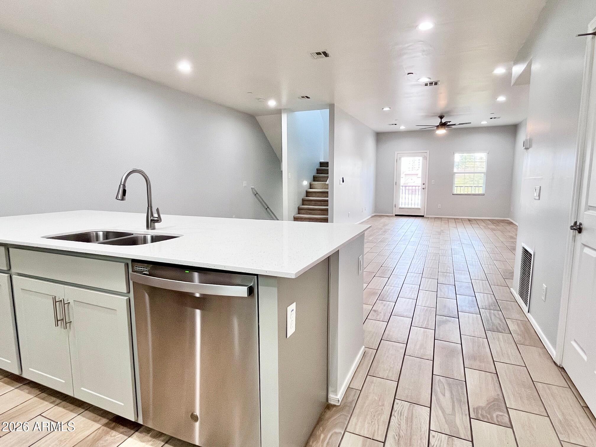 3434 North Longview Avenue, Unit 20 Phoenix, AZ 85014 - Photo 4 of 46 IMG_3990