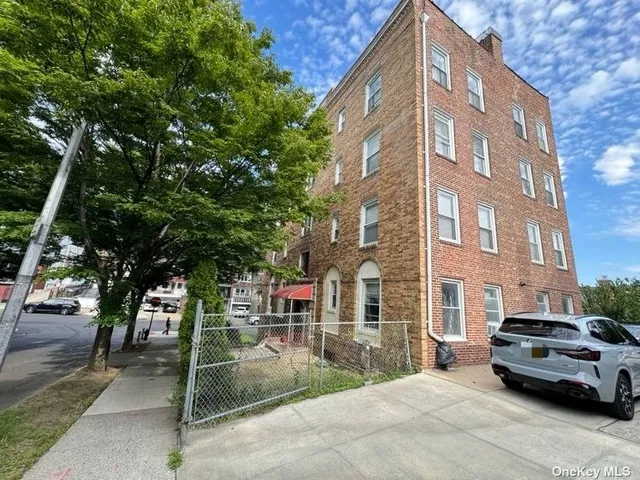 $3,200,000 | 162-30 86th Avenue | Jamaica Hills