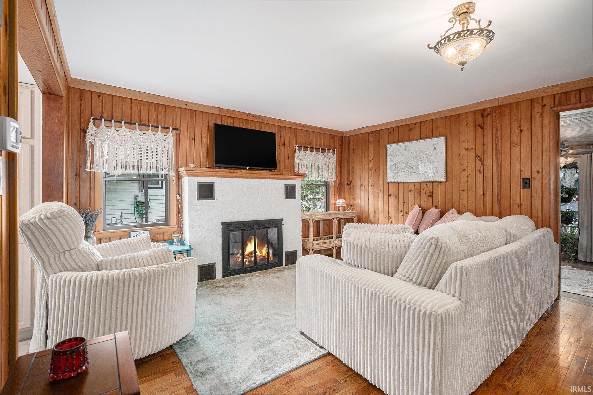 515 East Lake View Road Syracuse, IN 46567 - Photo 15 of 36 Gallery Image 15