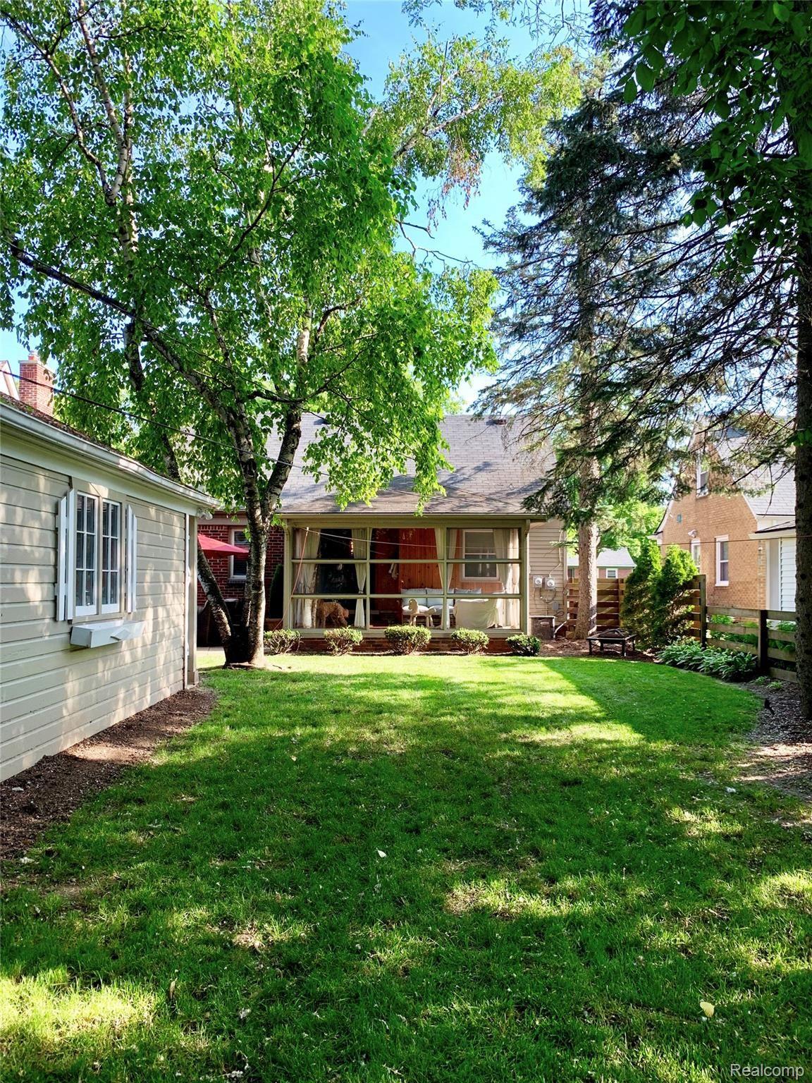 2396 Pembroke Road Birmingham, MI 48009 - Photo 7 of 54 EXTERIOR 11.jpg