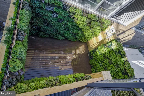 $1,950 | 3304 Georgia Avenue Northwest, Unit 2B, Washington, DC 20010