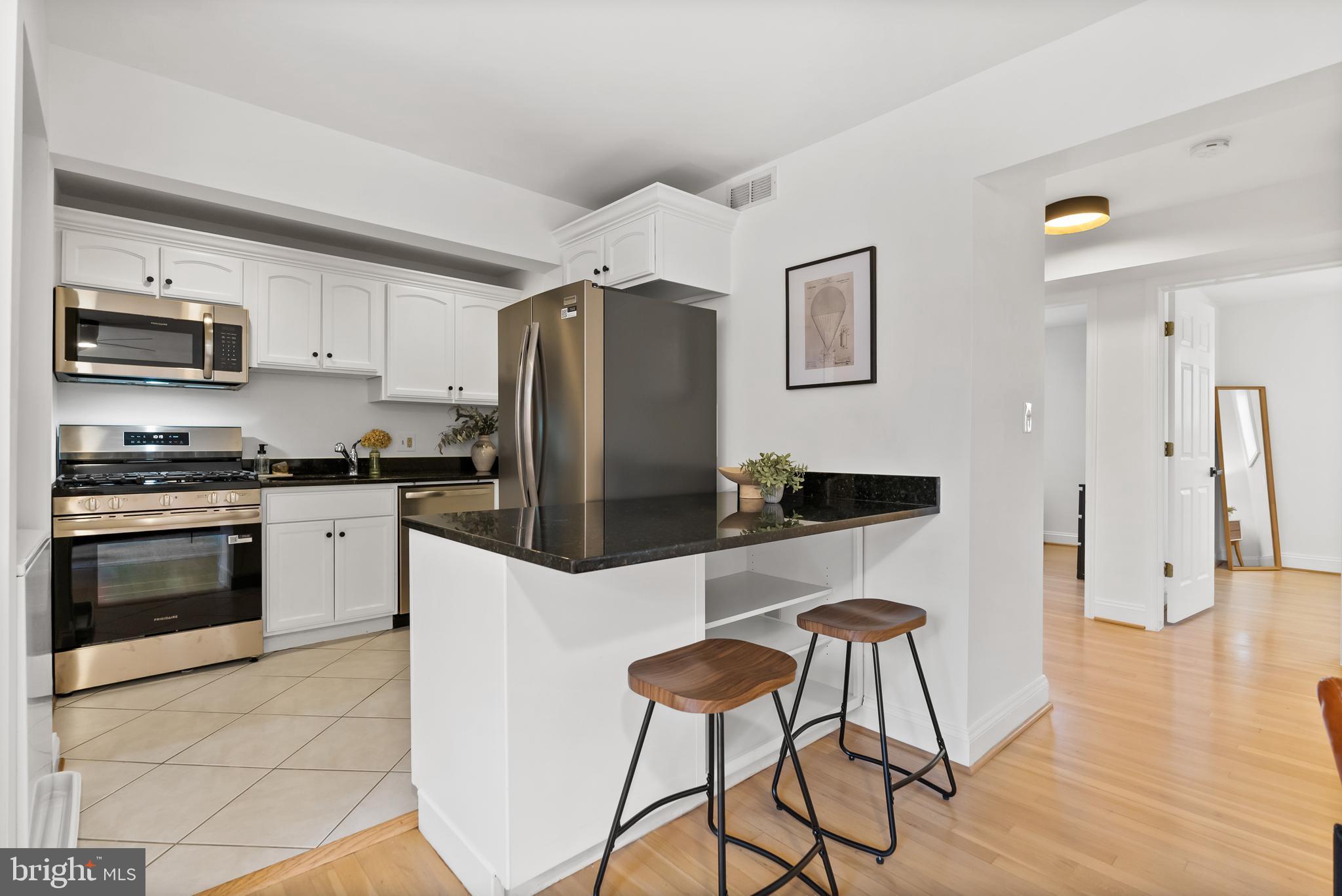 718 Park Road Northwest, Unit 5 Washington, DC 20010 - Photo 6 of 10