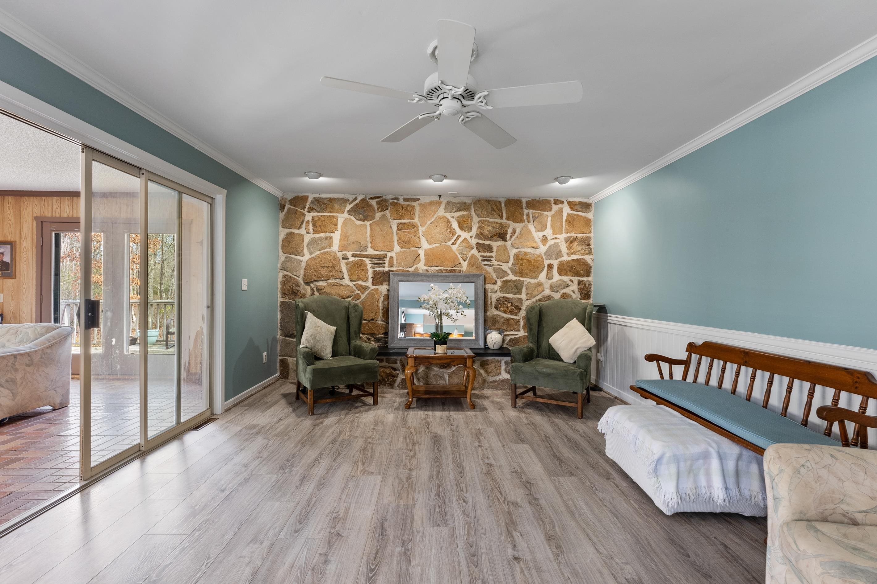95 Peach Orchard Road Ocean View, NJ 08230 - Photo 15 of 41 a living room with furniture and wooden floor