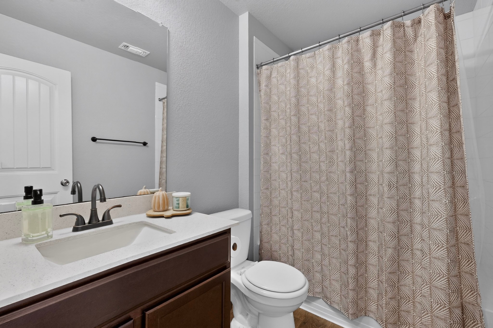 11612 Andesite Road Manor, TX 78653 - Photo 20 of 40 Highlight this well-appointed modern bathroom.