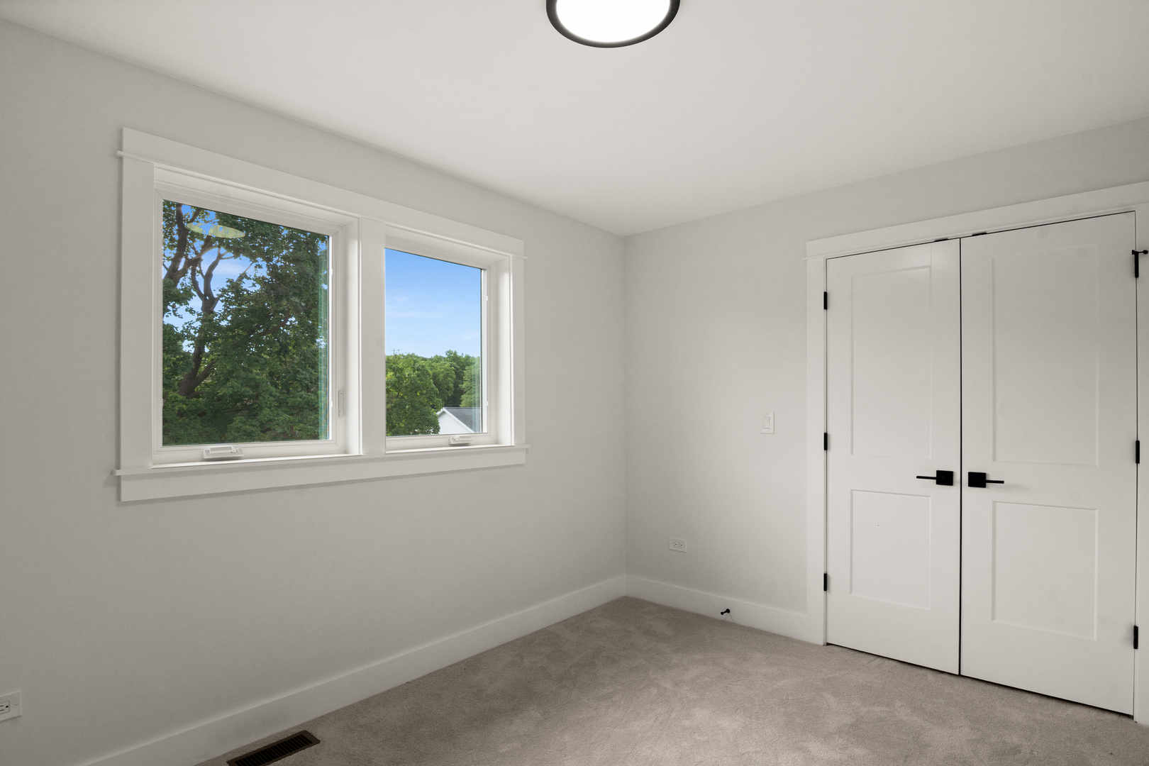 790 Wing Street Elgin, IL 60123 - Photo 25 of 29