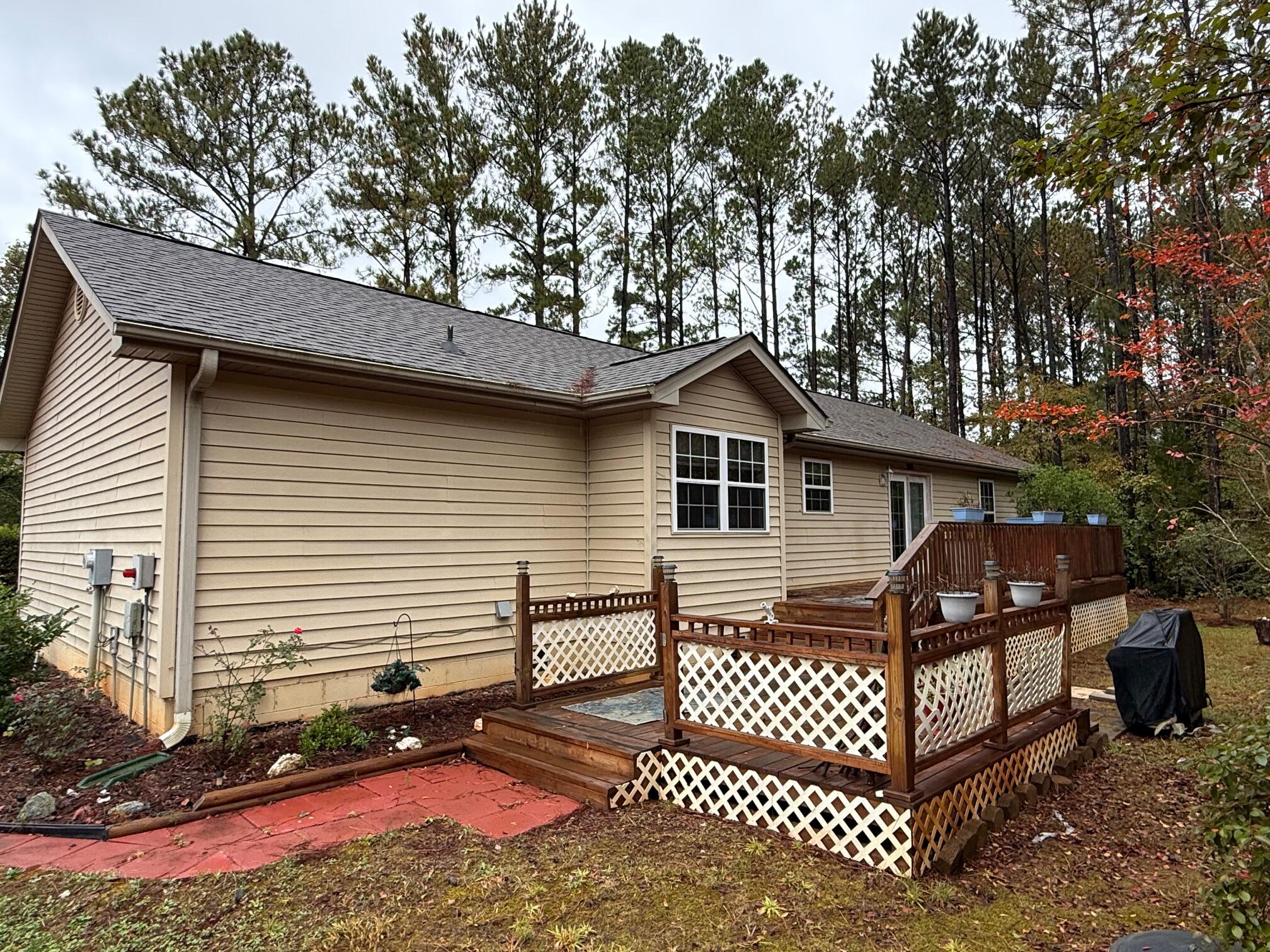 105 Arbor Lane McCormick, SC 29835 - Photo 3 of 24 Back Deck