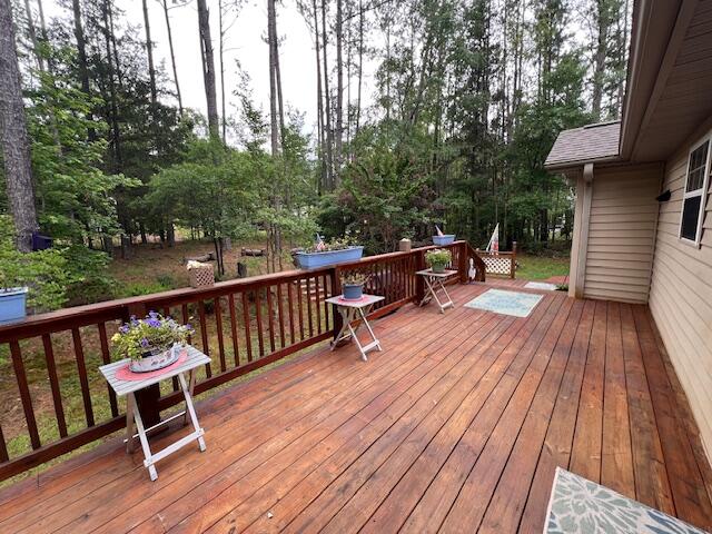 105 Arbor Lane McCormick, SC 29835 - Photo 5 of 24 Back Deck