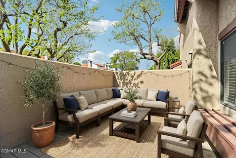 $629,000 | 2476 Chandler Avenue, Unit 4, Simi Valley, CA 93065
