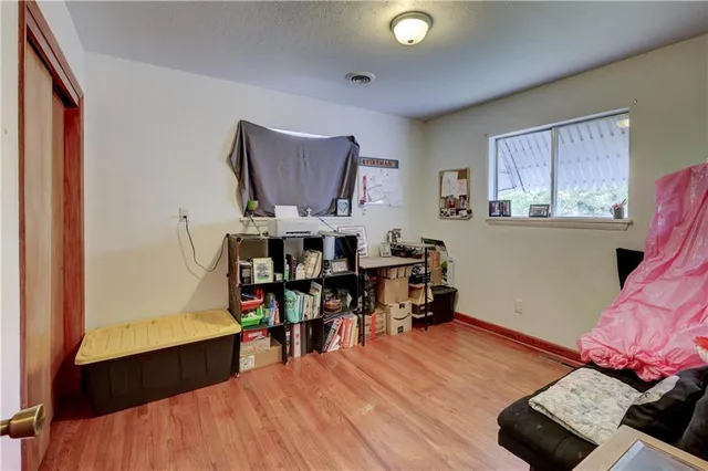 $183,999 | 2205 Lincoln Avenue, Baxter Springs, KS 66713